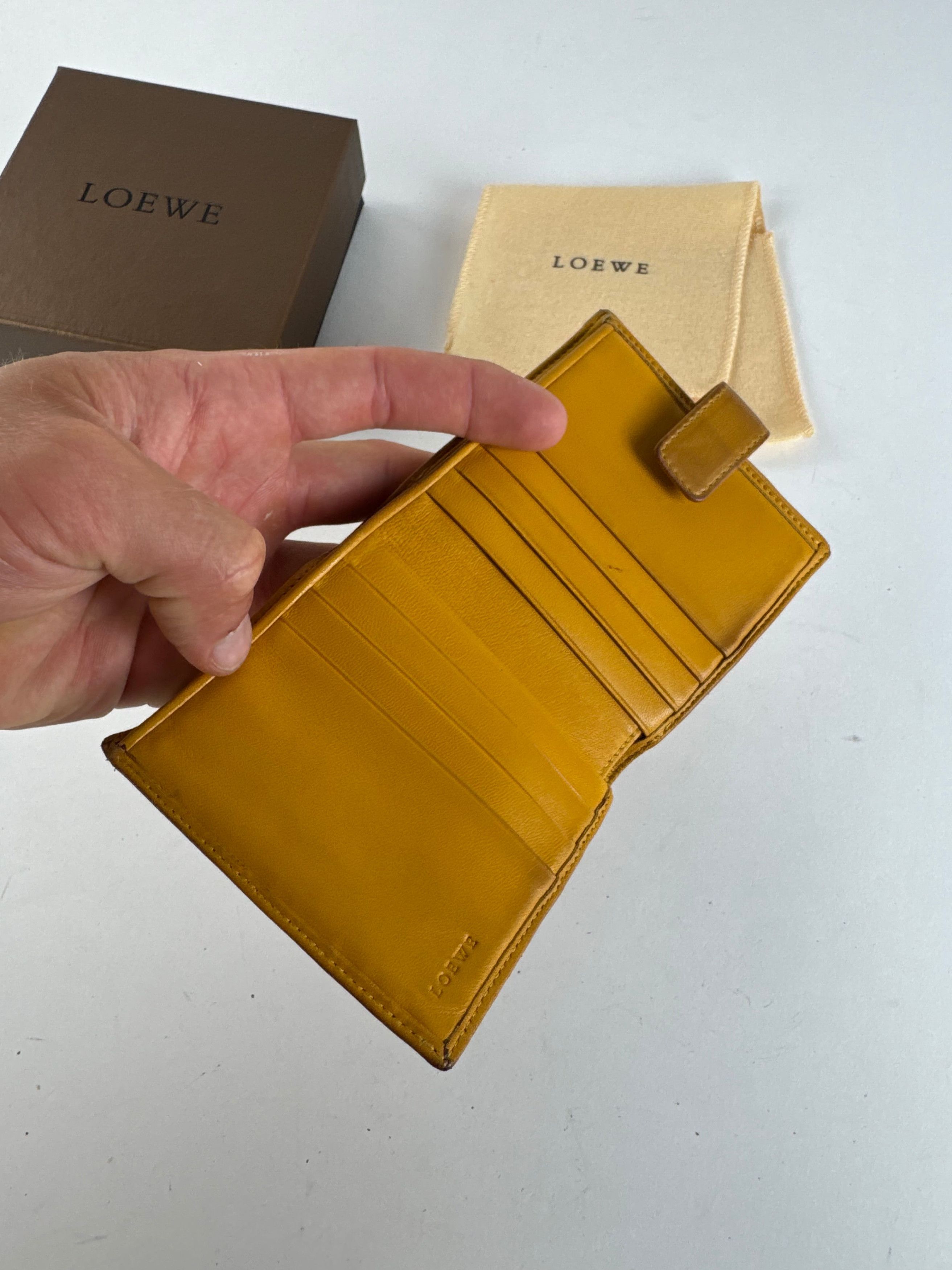 Loewe Vintage Madrid Leather Anagram wallet yellow Size ONE SIZE - 3 Thumbnail