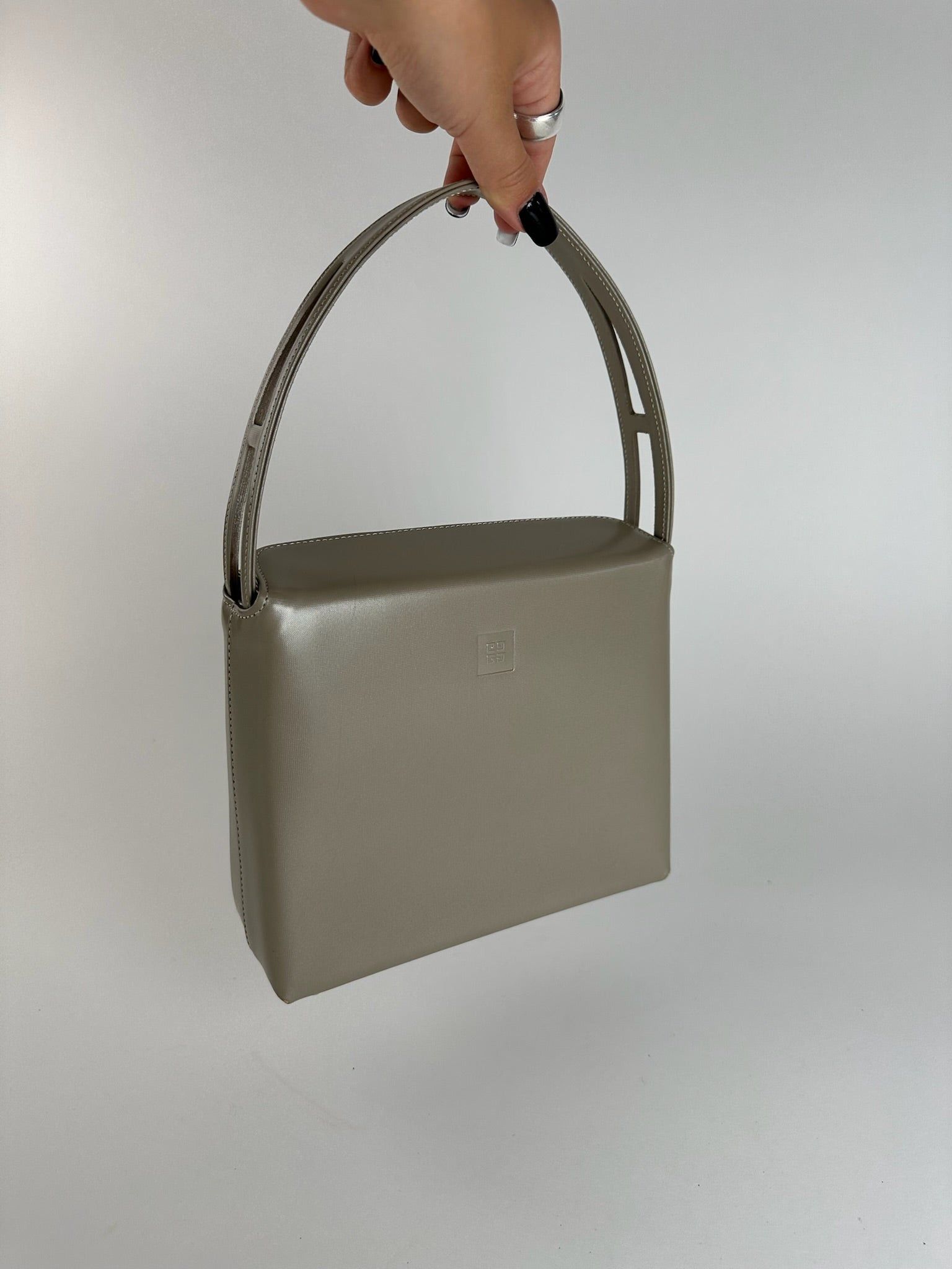 Givenchy Vintage Patent Leather 4G bag grey Size ONE SIZE - 3 Thumbnail