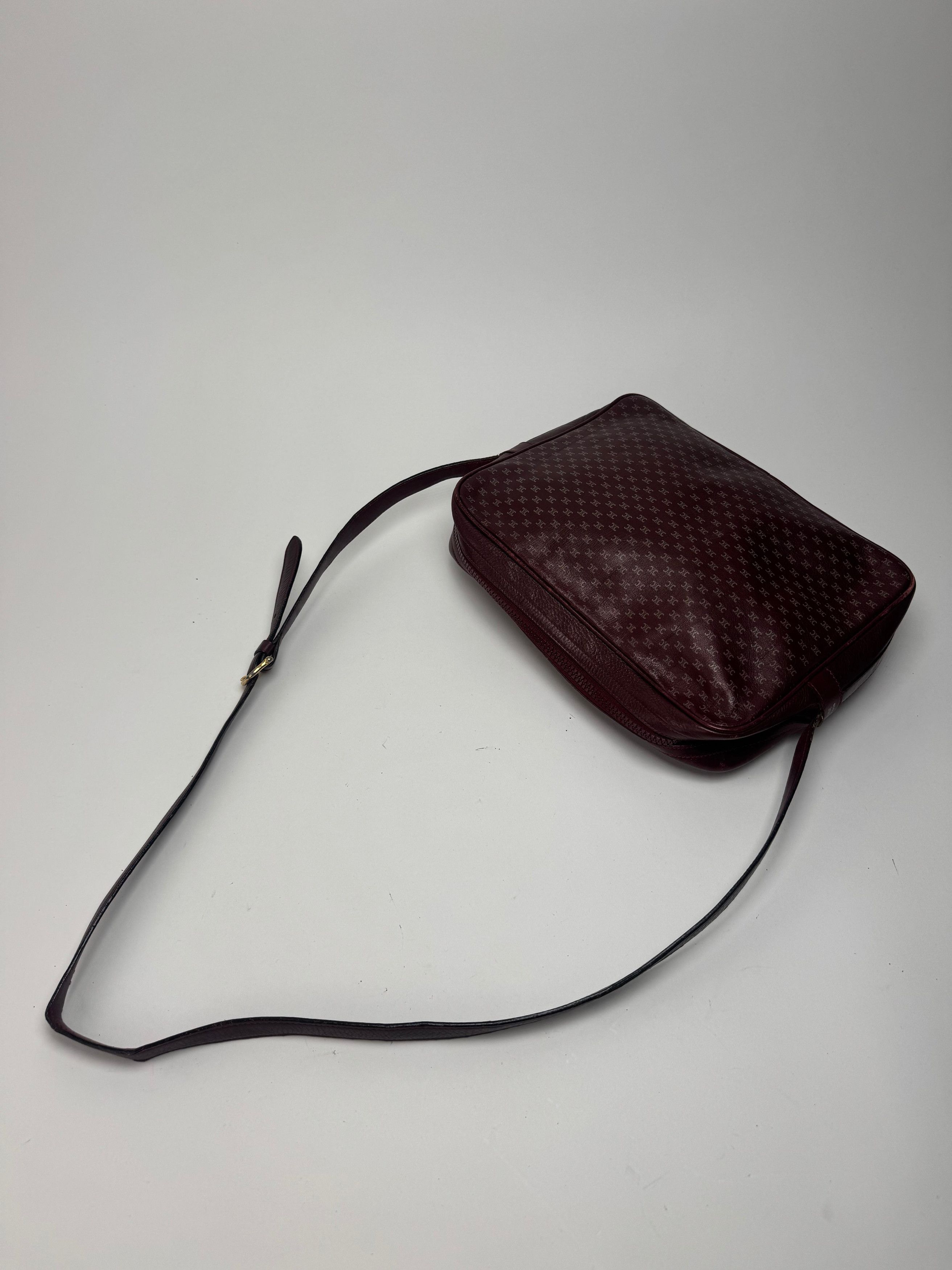 Celine Vintage Triomphe Monogramm Leather Bag purple Size ONE SIZE - 11 Thumbnail