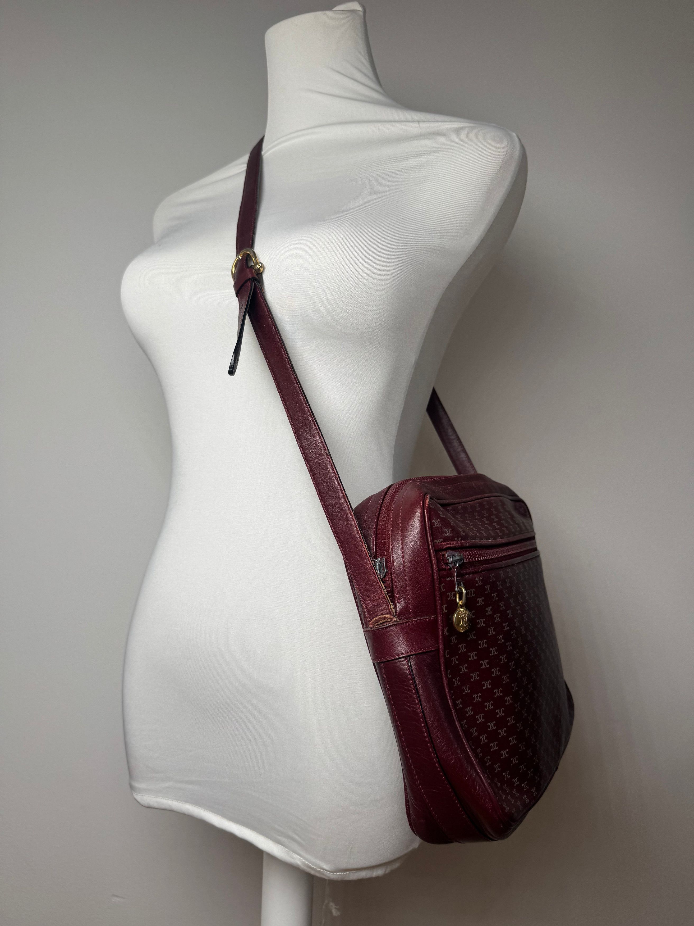 Celine Vintage Triomphe Monogramm Leather Bag purple Size ONE SIZE - 15 Thumbnail