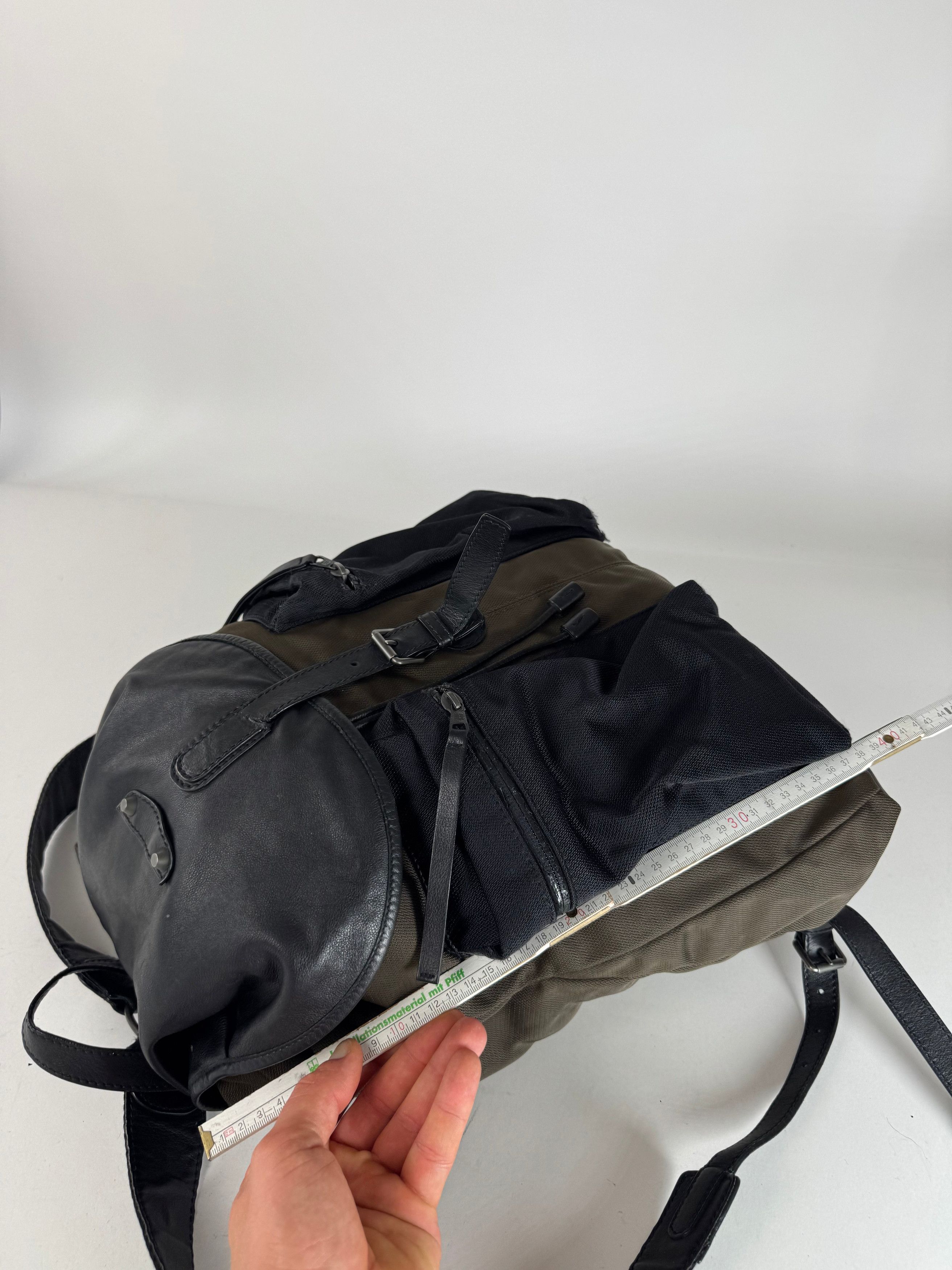 Balenciaga Vintage City Bag Backpack black kaki Size ONE SIZE - 4 Thumbnail