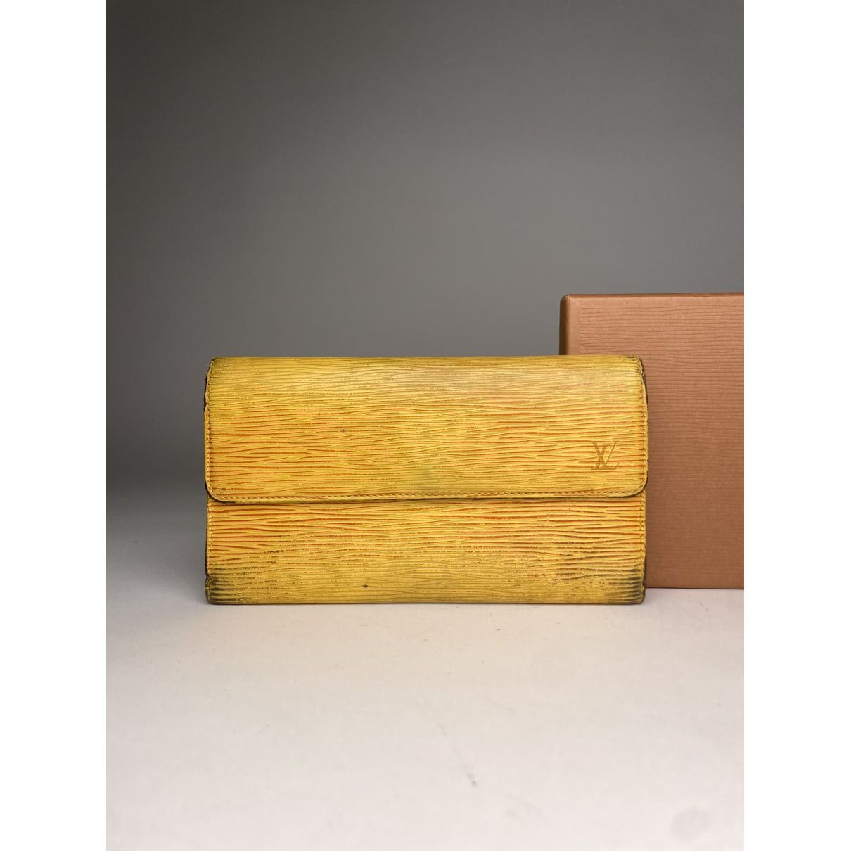 Louis Vuitton Louise Yellow Leather Wallet Size ONE SIZE - 3 Thumbnail