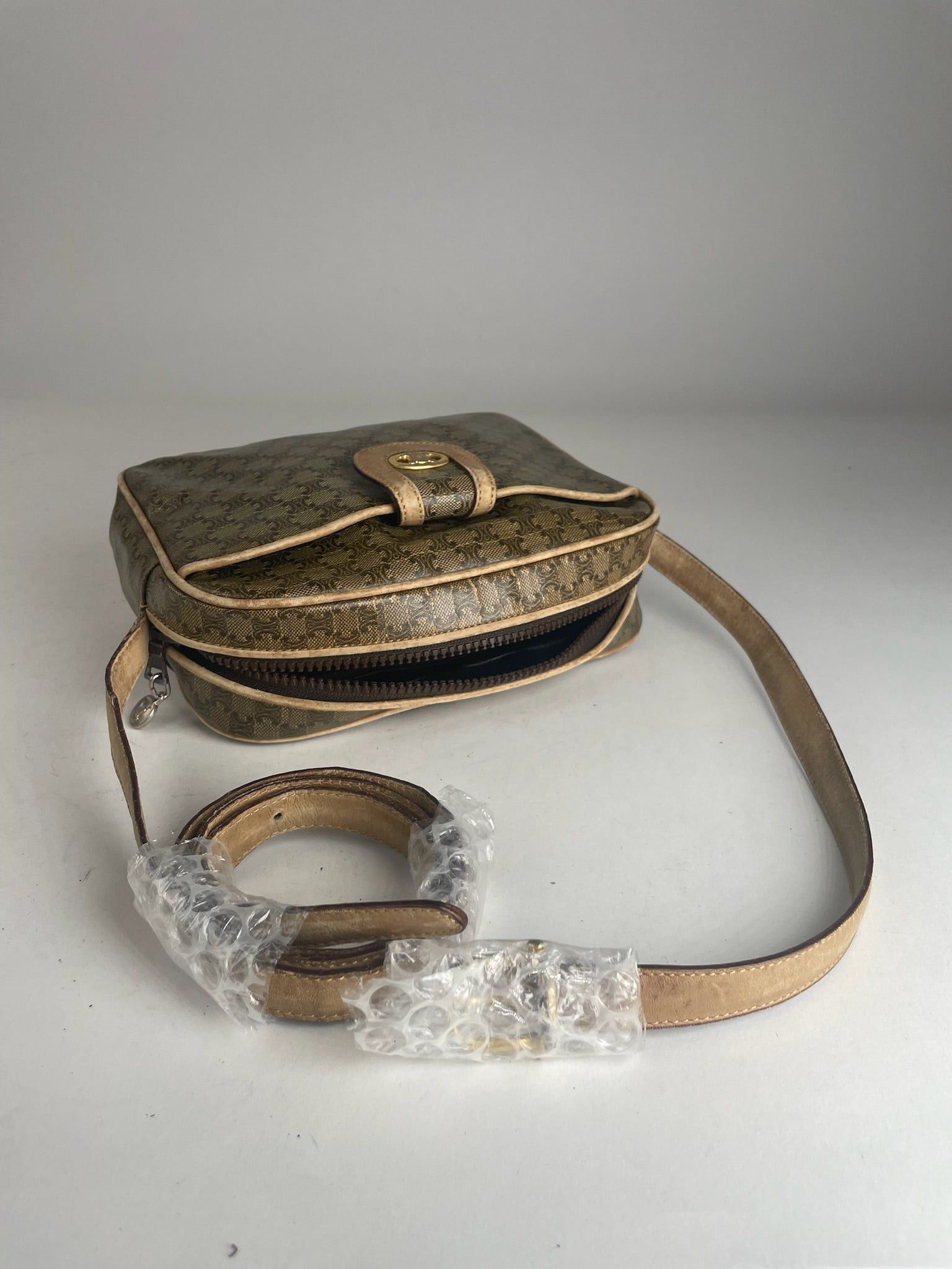 Celine Vintage Paris Triomphe Leather Monogram Bag Size ONE SIZE - 2 Thumbnail