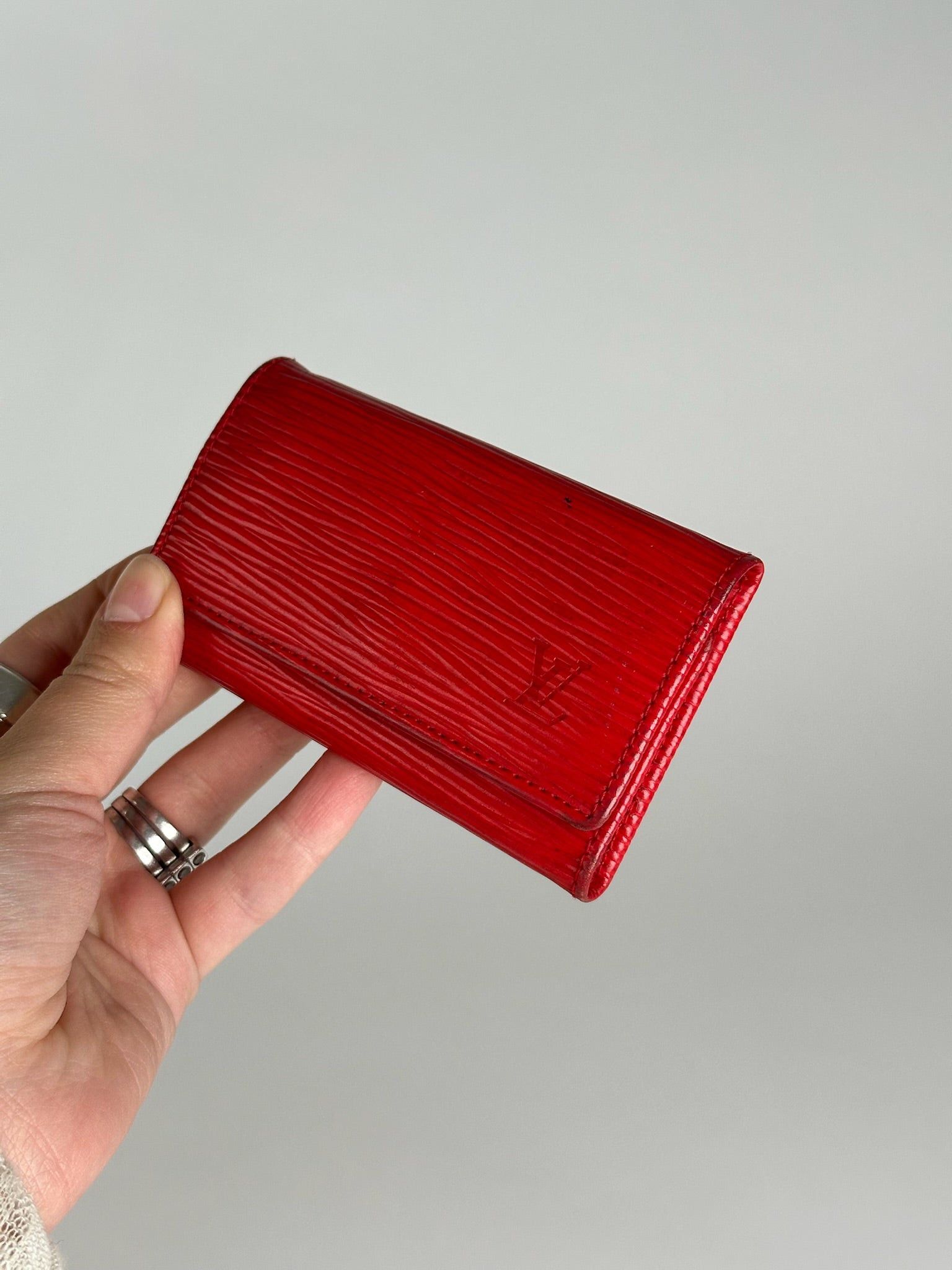 Louis Vuitton Vintage EPI Leather Key Holder red Size ONE SIZE - 4 Thumbnail