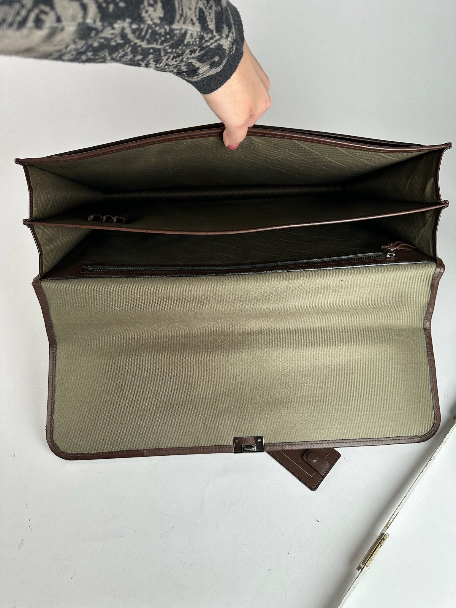 Givenchy Vintage Leather canvas Briefcase khaki brown Size ONE SIZE - 6 Thumbnail
