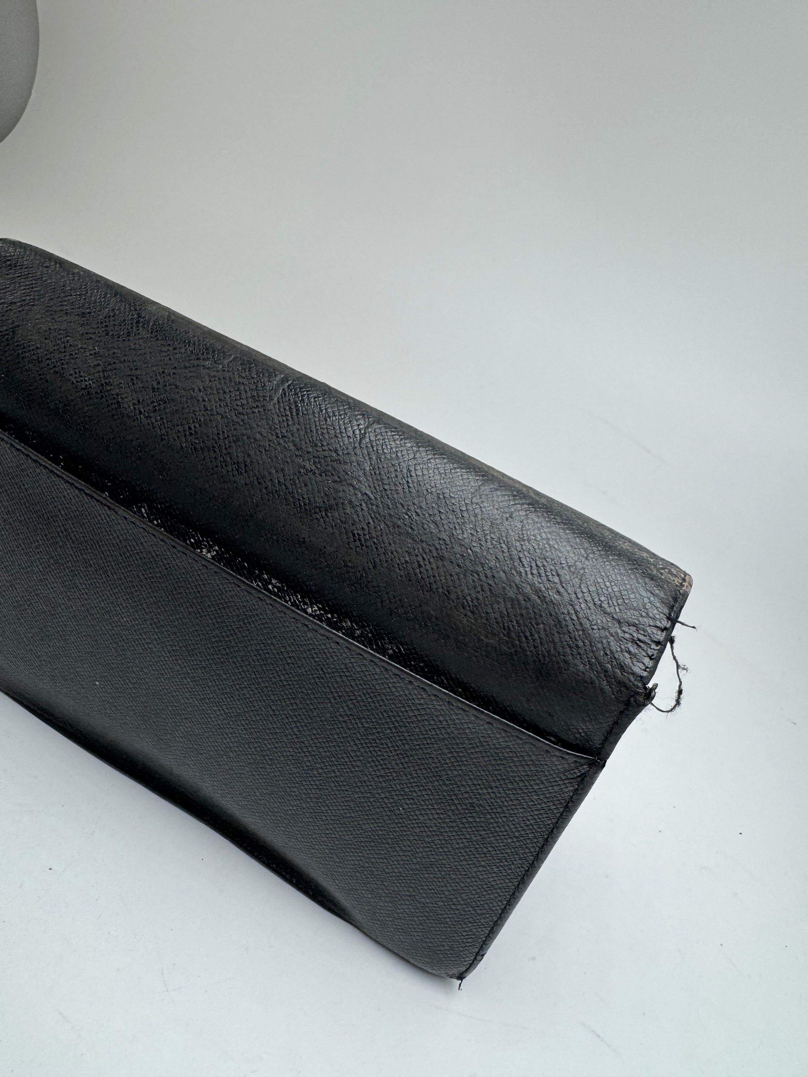Louis Vuitton Vintage Taiga Leather Clutch Green Size ONE SIZE - 12 Thumbnail
