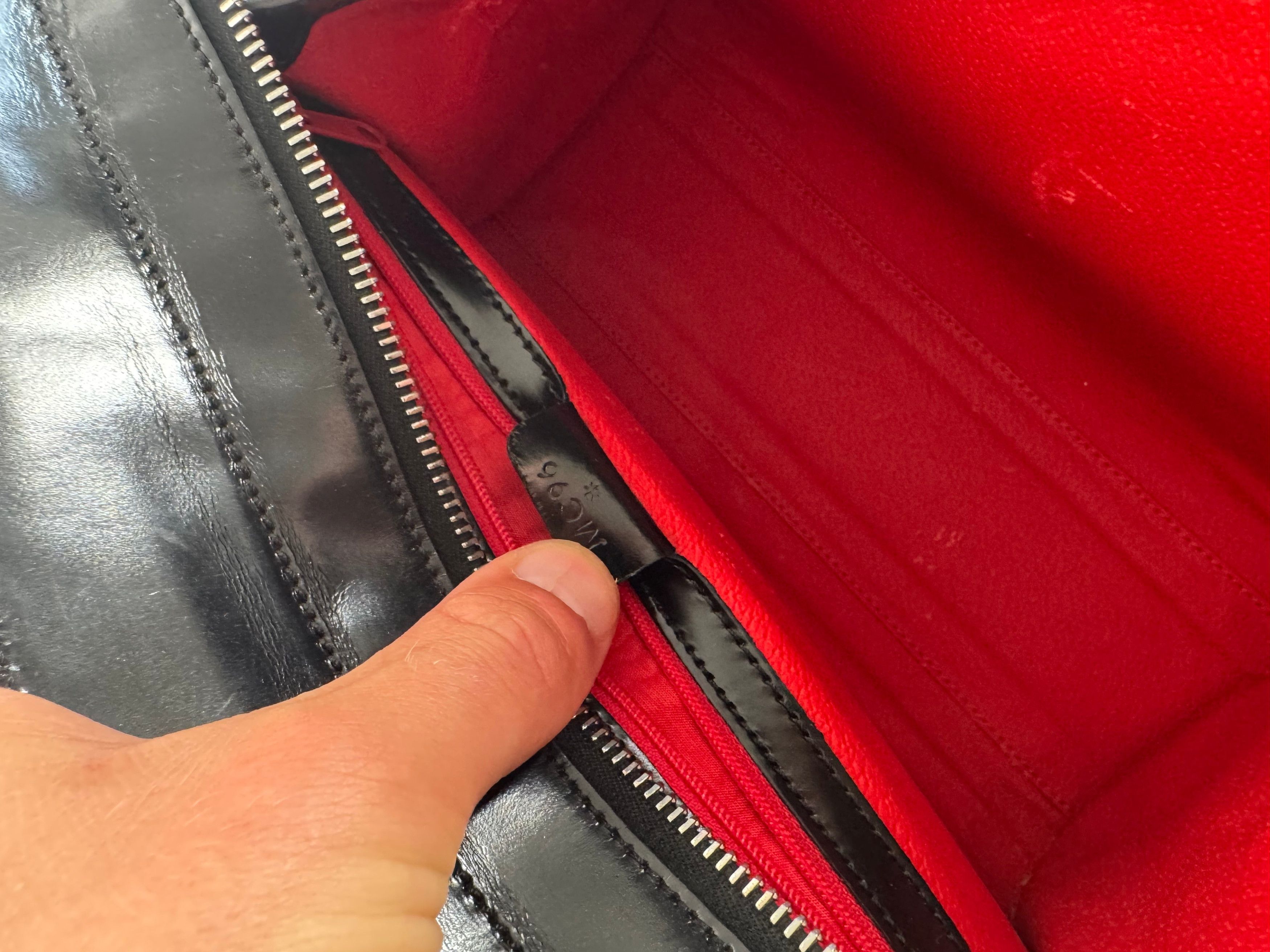 Celine Vintage Paris Patent Leather bag black Size ONE SIZE - 6 Thumbnail