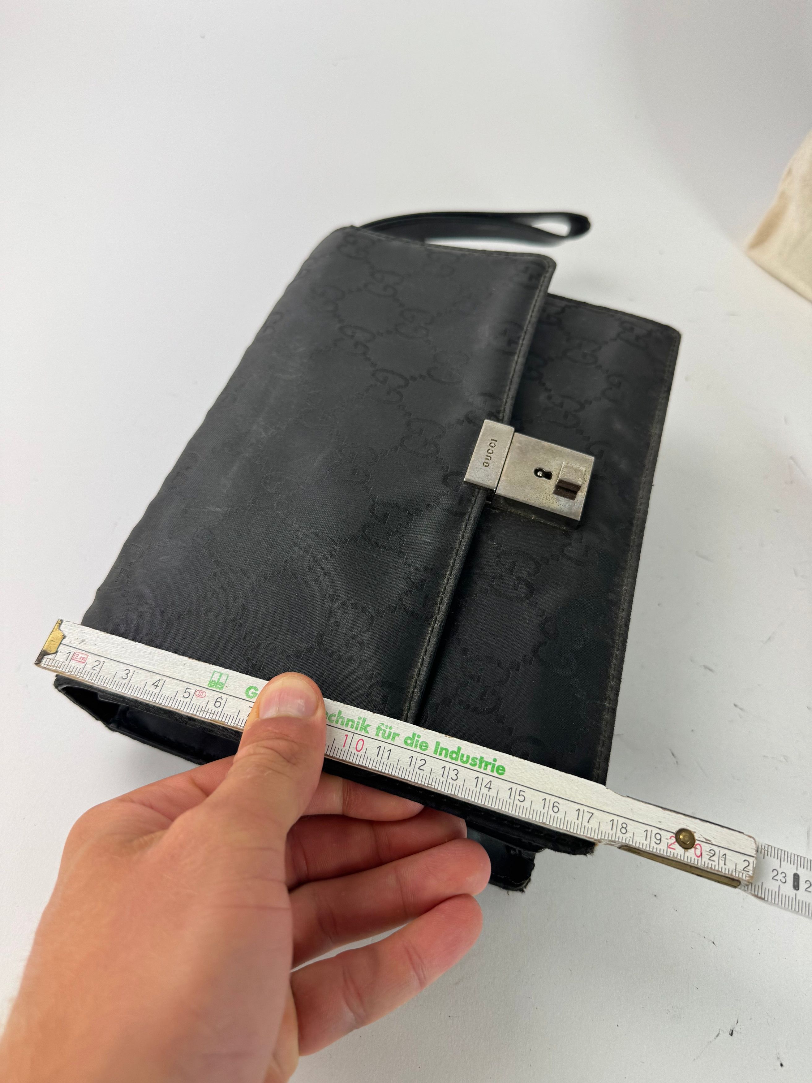 Gucci Vintage Monogramm Clutch Black Size ONE SIZE - 14 Thumbnail