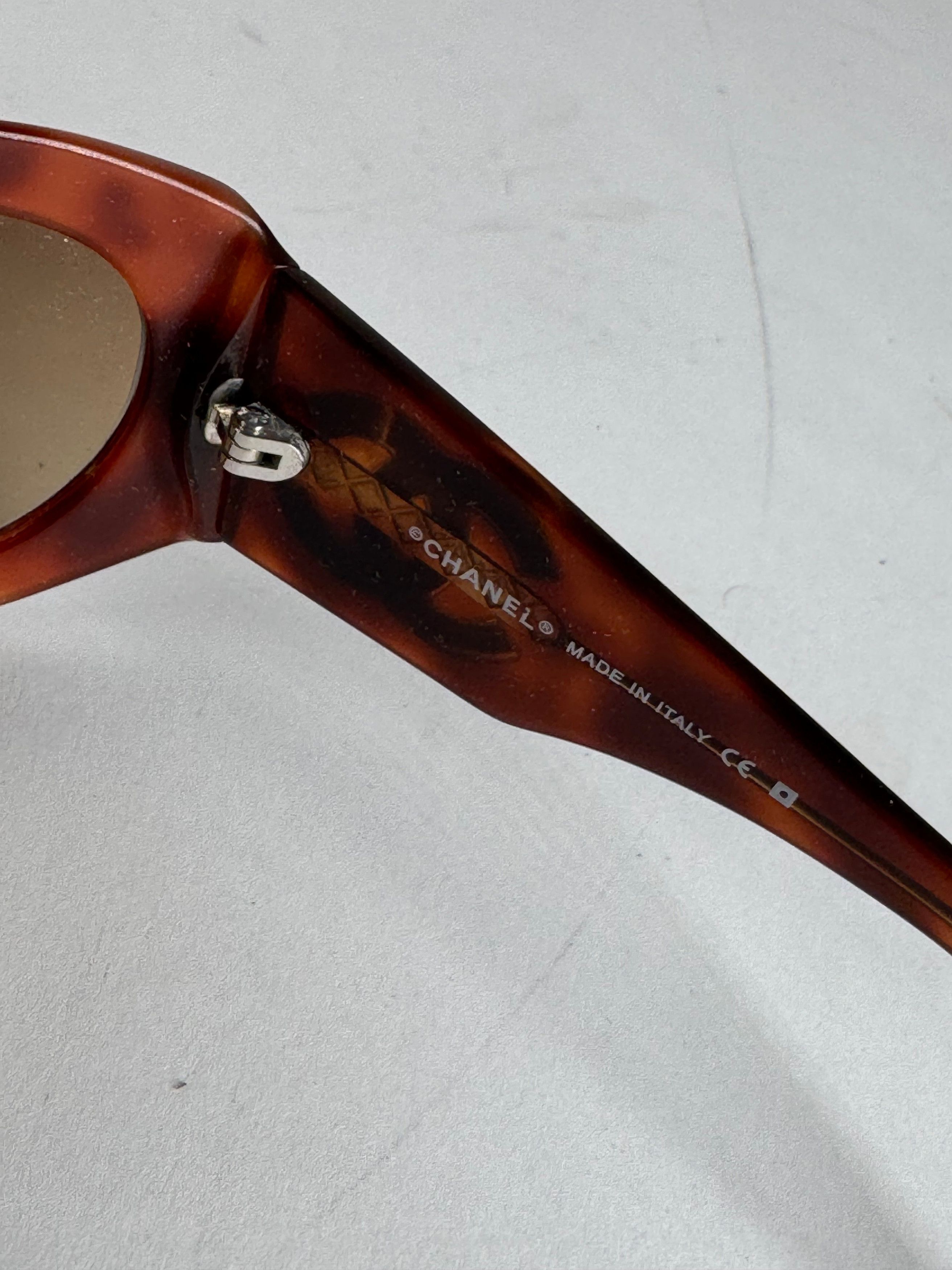 Chanel Vintage CC sunglasses Red Size ONE SIZE - 11 Thumbnail