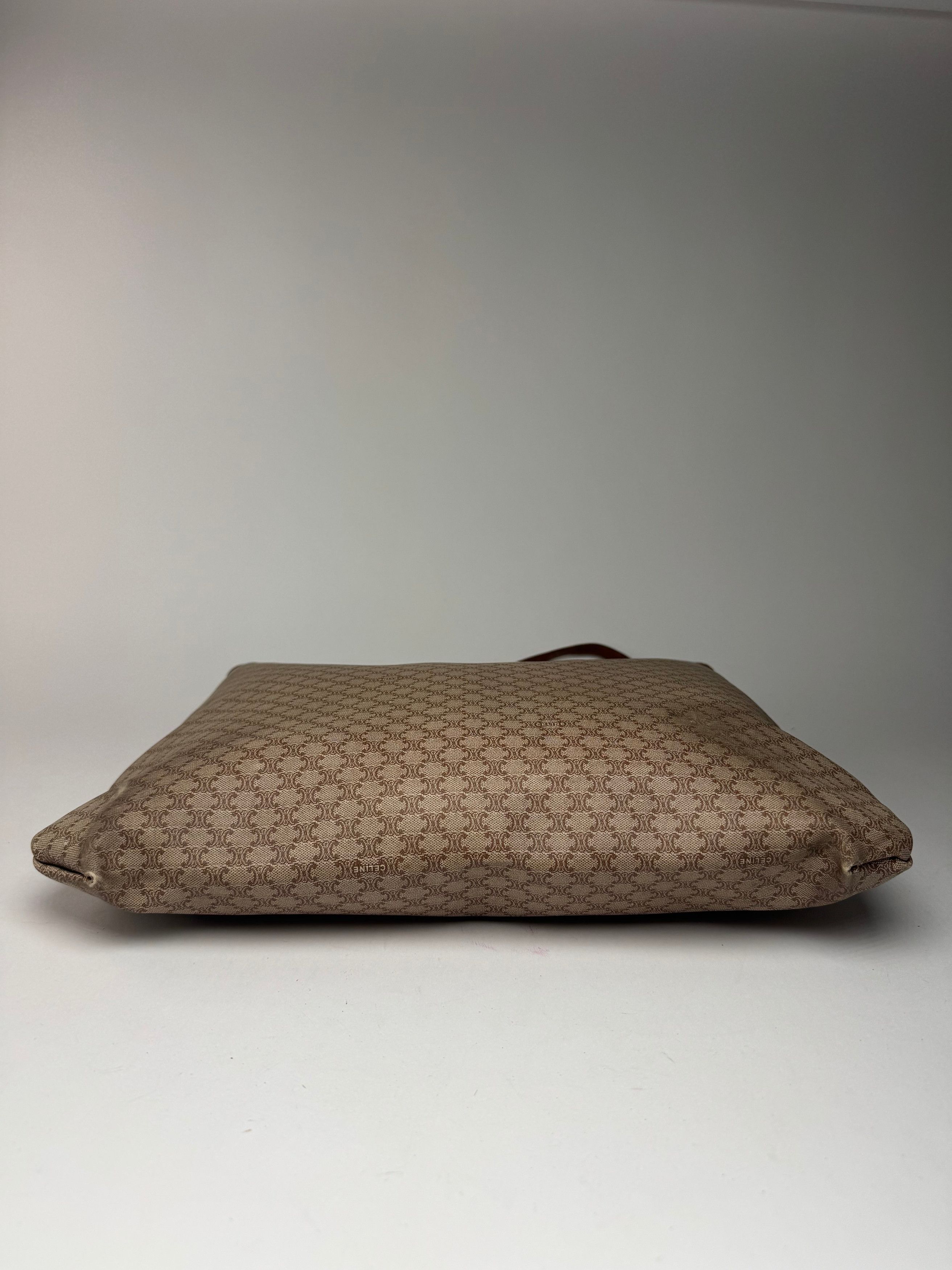 Celine Vintage Triomphe monogram leather big bag beige brown Size ONE SIZE - 11 Thumbnail