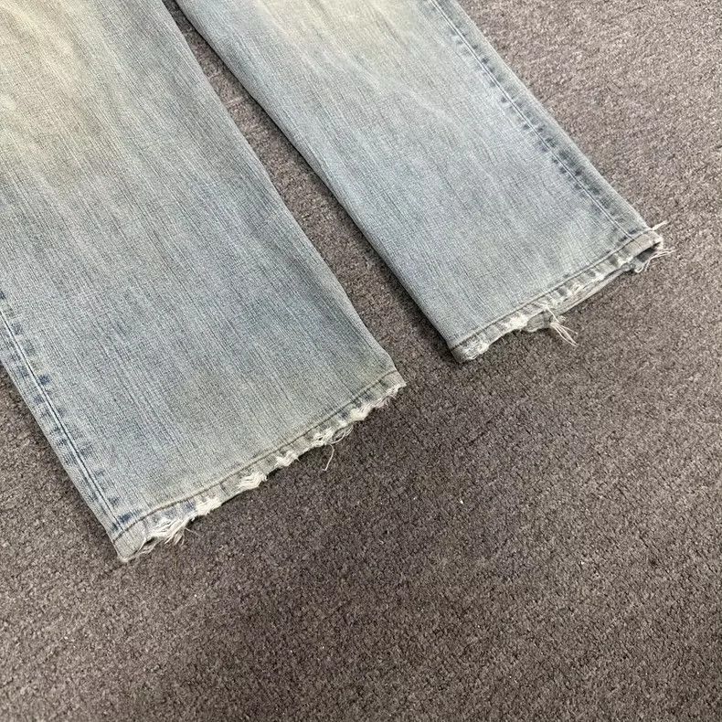 Balenciaga Balenciaga Logo Distressed Denim Jeans - dmc Size US 30 / EU 46 - 4 Thumbnail