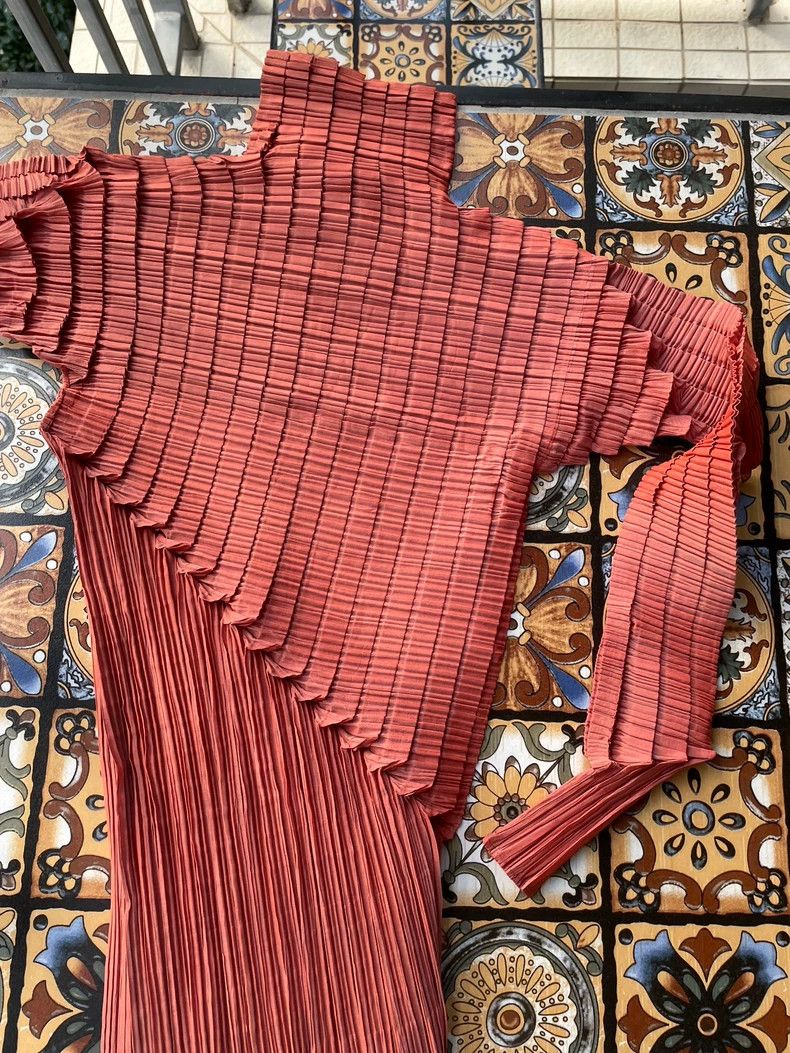 Issey Miyake Issey Miyake Pleated Red Dress 1998 - dmc Size US 30 / EU 46 - 5 Thumbnail
