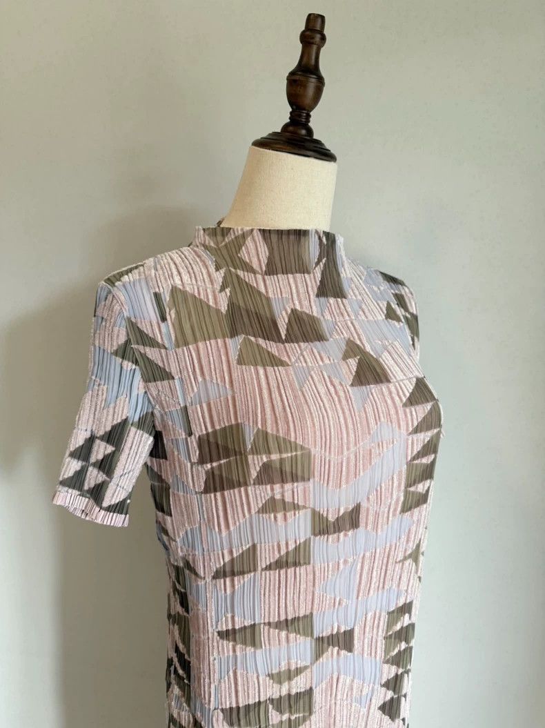 Issey Miyake Issey Miyake Main Line Velvet Dress - dmc Size US 30 / EU 46 - 4 Thumbnail