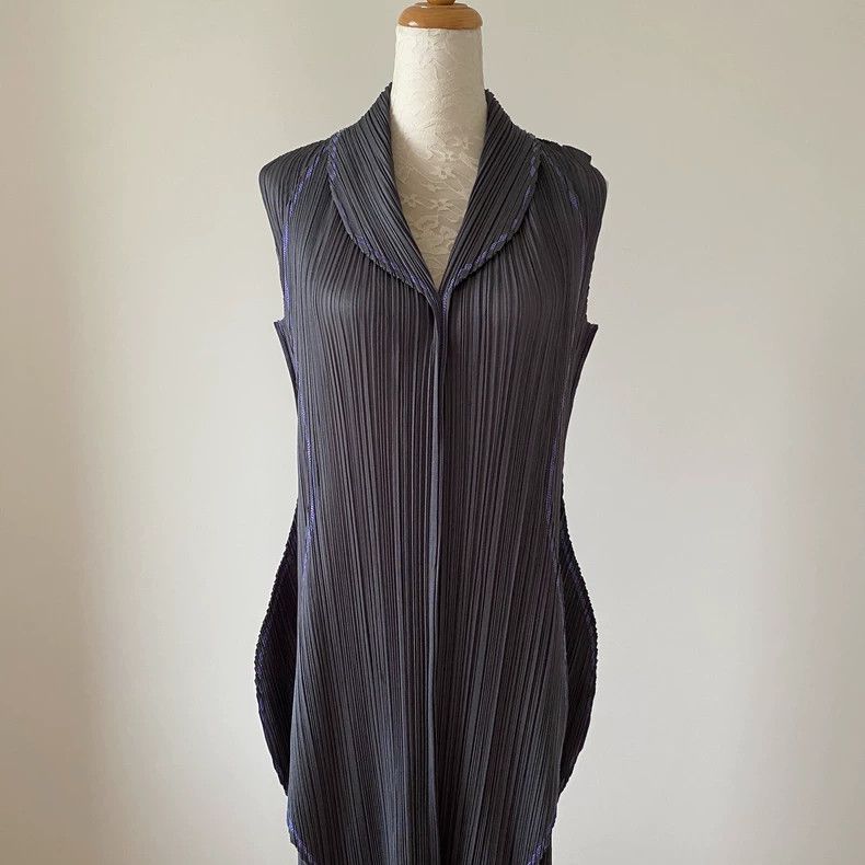 Issey Miyake Issey Miyake Pleats Please Gray Dress - dmc Size US 30 / EU 46 - 2 Thumbnail