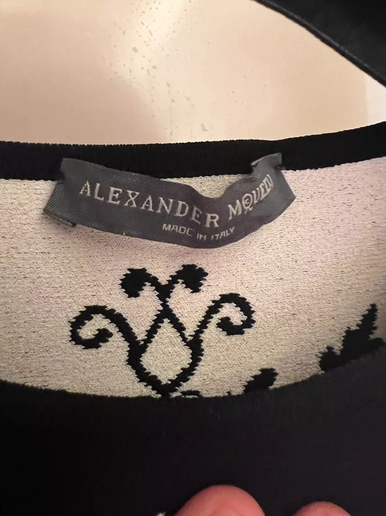Alexander McQueen Alexander McQueen Short Sleeve Dress - dmc Size US 30 / EU 46 - 3 Thumbnail