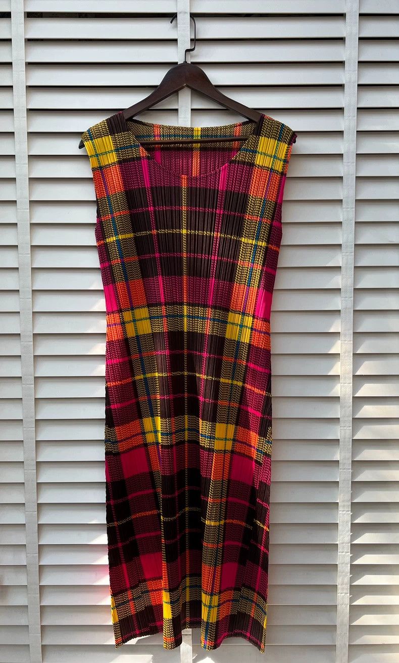 Issey Miyake Issey Miyake Pleats Please Plaid Dress - dmc Size US 30 / EU 46 - 7 Thumbnail