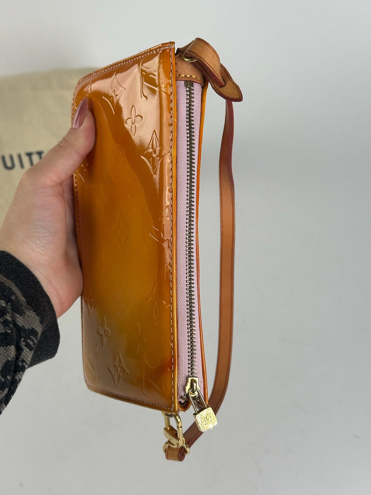 Louis Vuitton Vintage Vernis Leather Baguette Bag Mango Size ONE SIZE - 8 Thumbnail