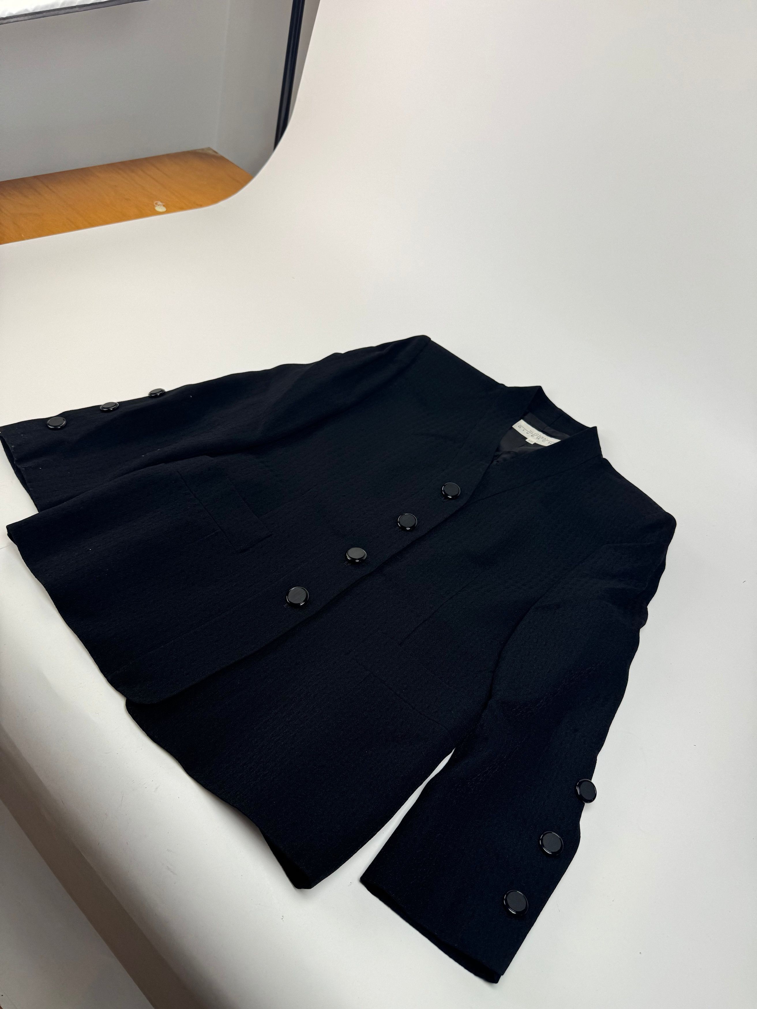 Givenchy Vintage Wool Blazer / Short Trenchcoat M/L black Size M / US 6-8 / IT 42-44 - 9 Thumbnail