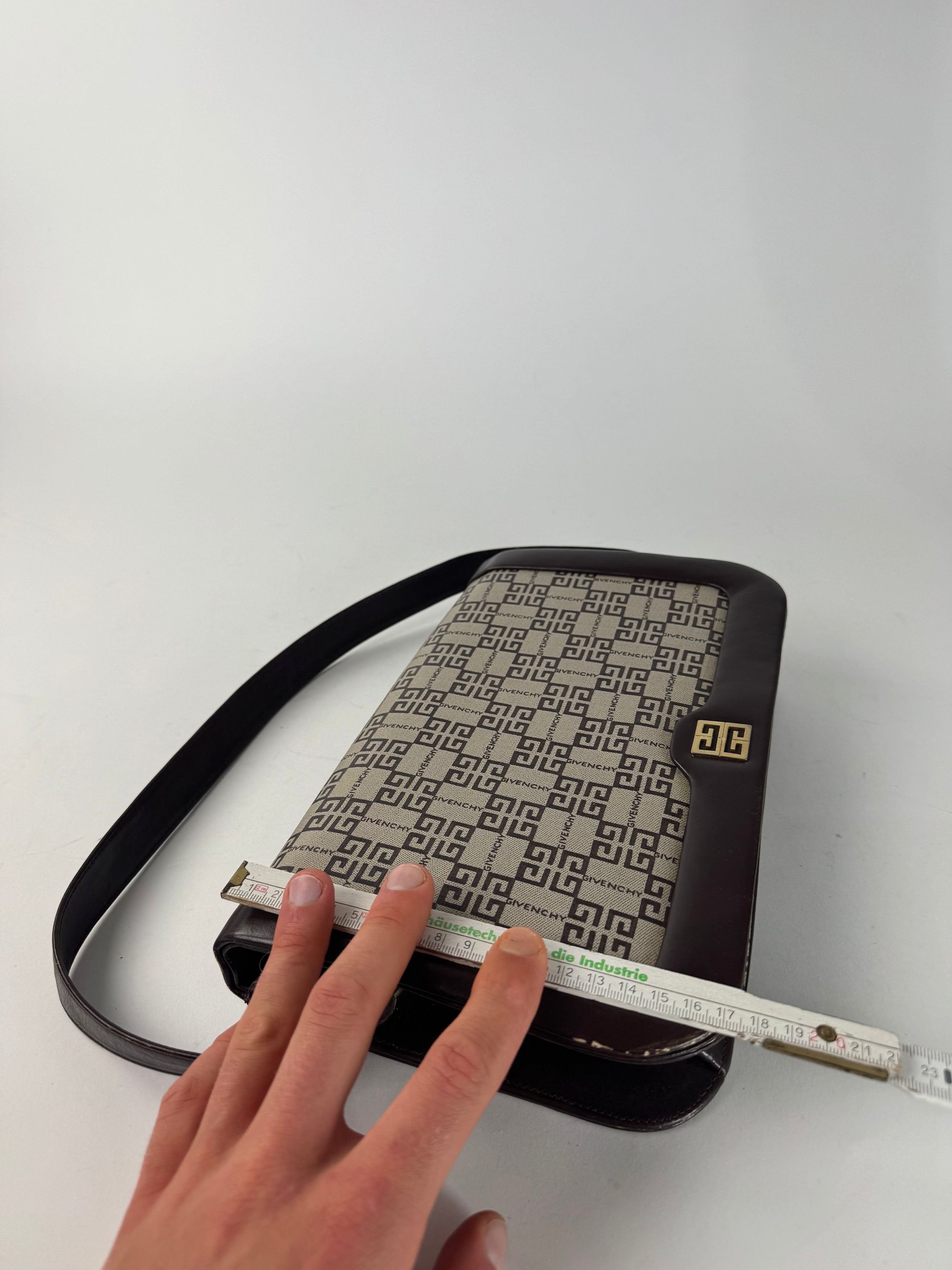 Givenchy Vintage 4G leather monogram Bag Size ONE SIZE - 11 Thumbnail