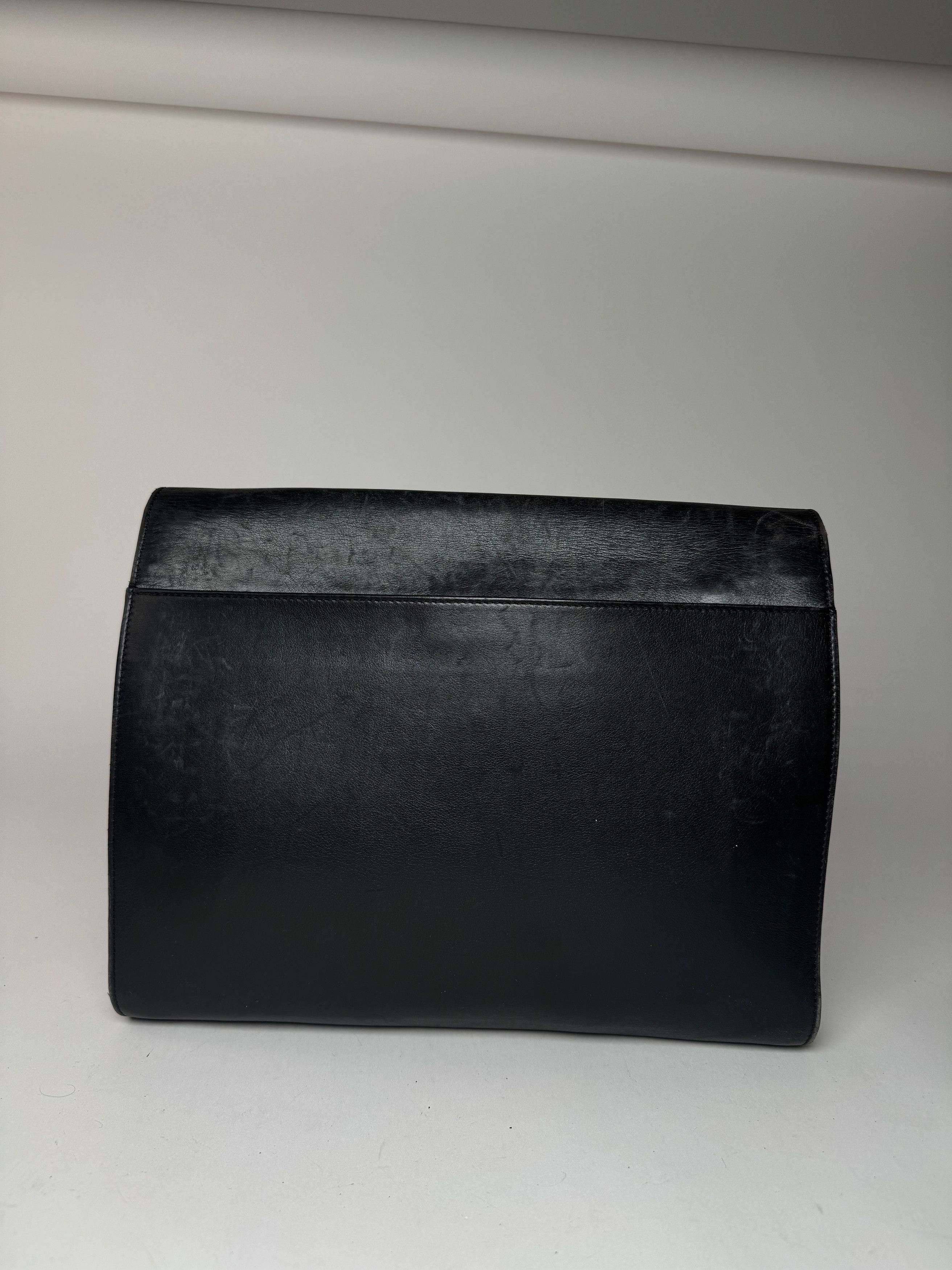 Celine Vintage Paris Triomphe Leather Clutch Black Size ONE SIZE - 12 Thumbnail