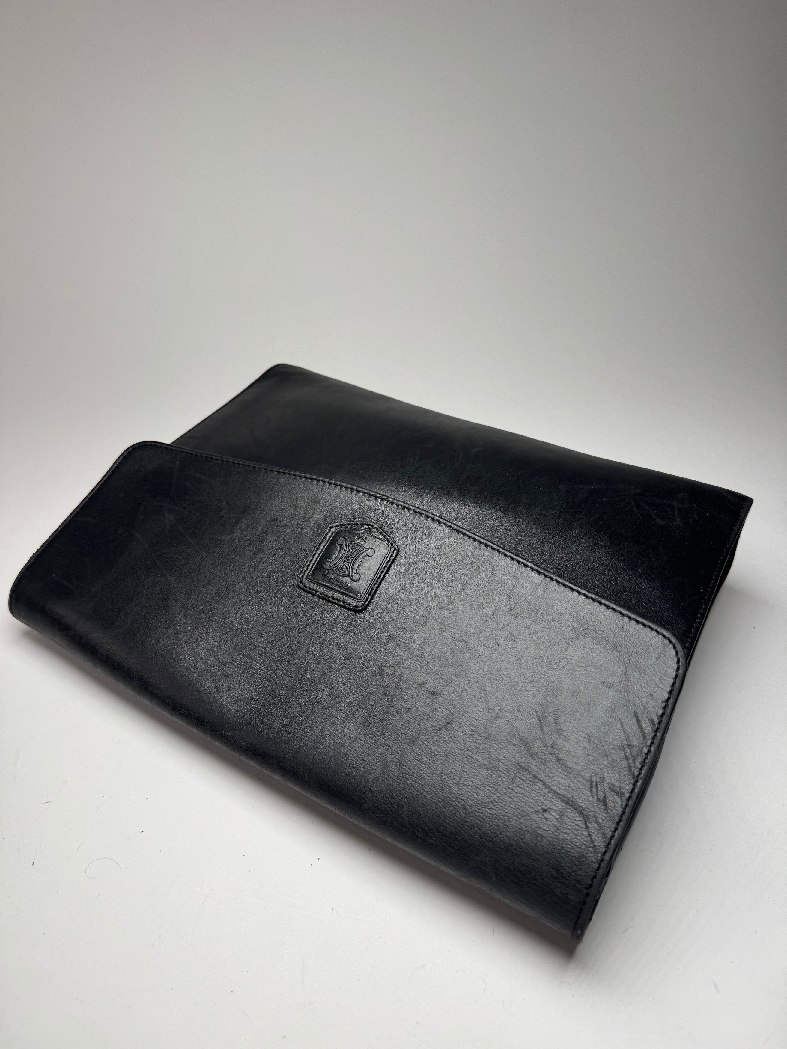 Celine Vintage Paris Triomphe Leather Clutch Black Size ONE SIZE - 7 Thumbnail