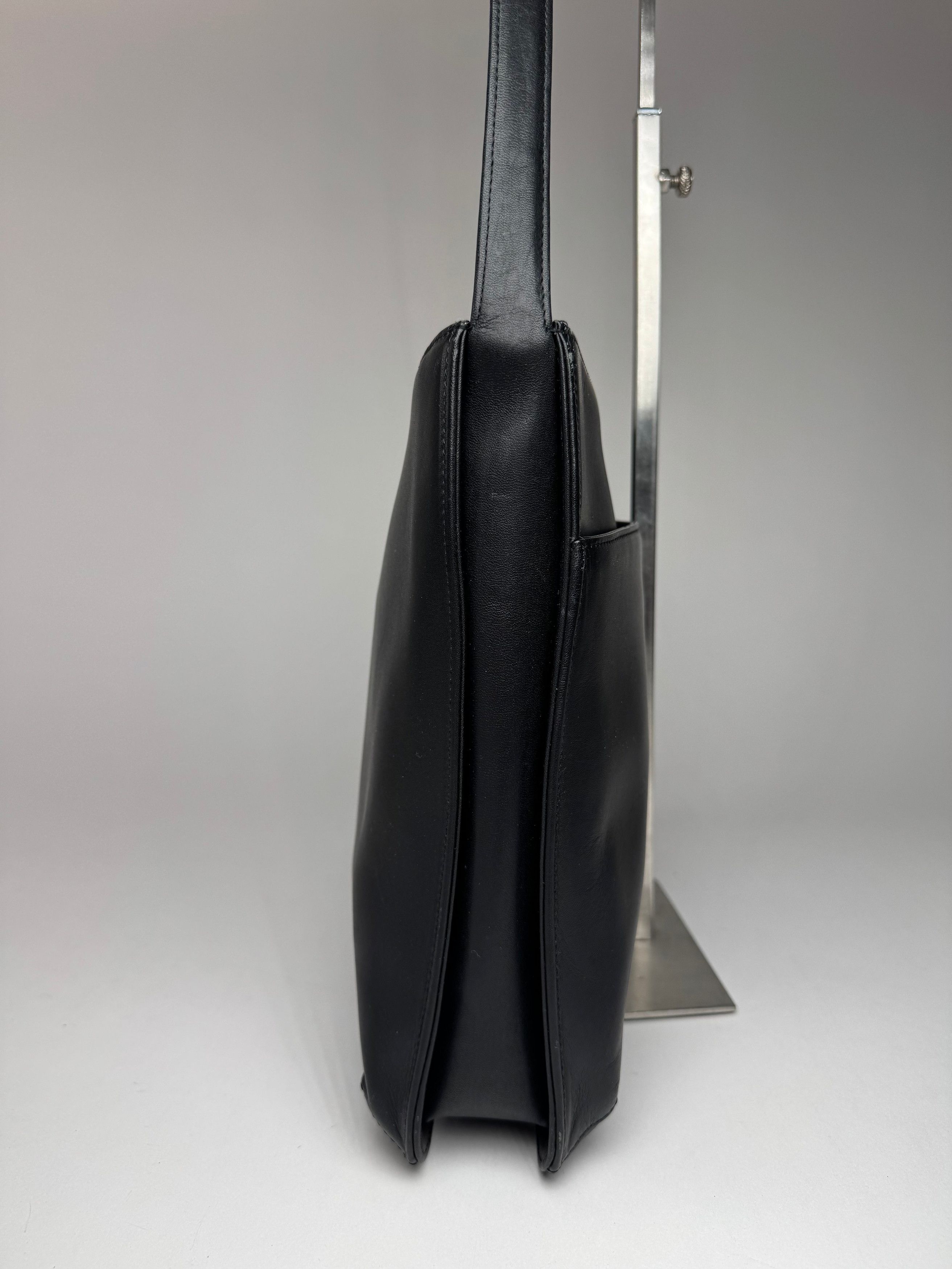 Givenchy Vintage Whip leather Bag black Size ONE SIZE - 3 Thumbnail