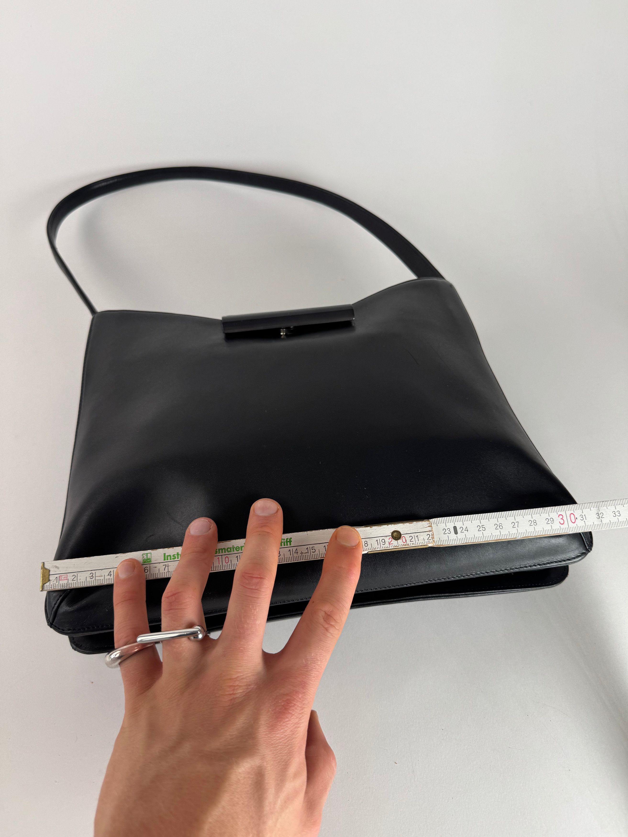 Givenchy Vintage Whip leather Bag black Size ONE SIZE - 11 Thumbnail
