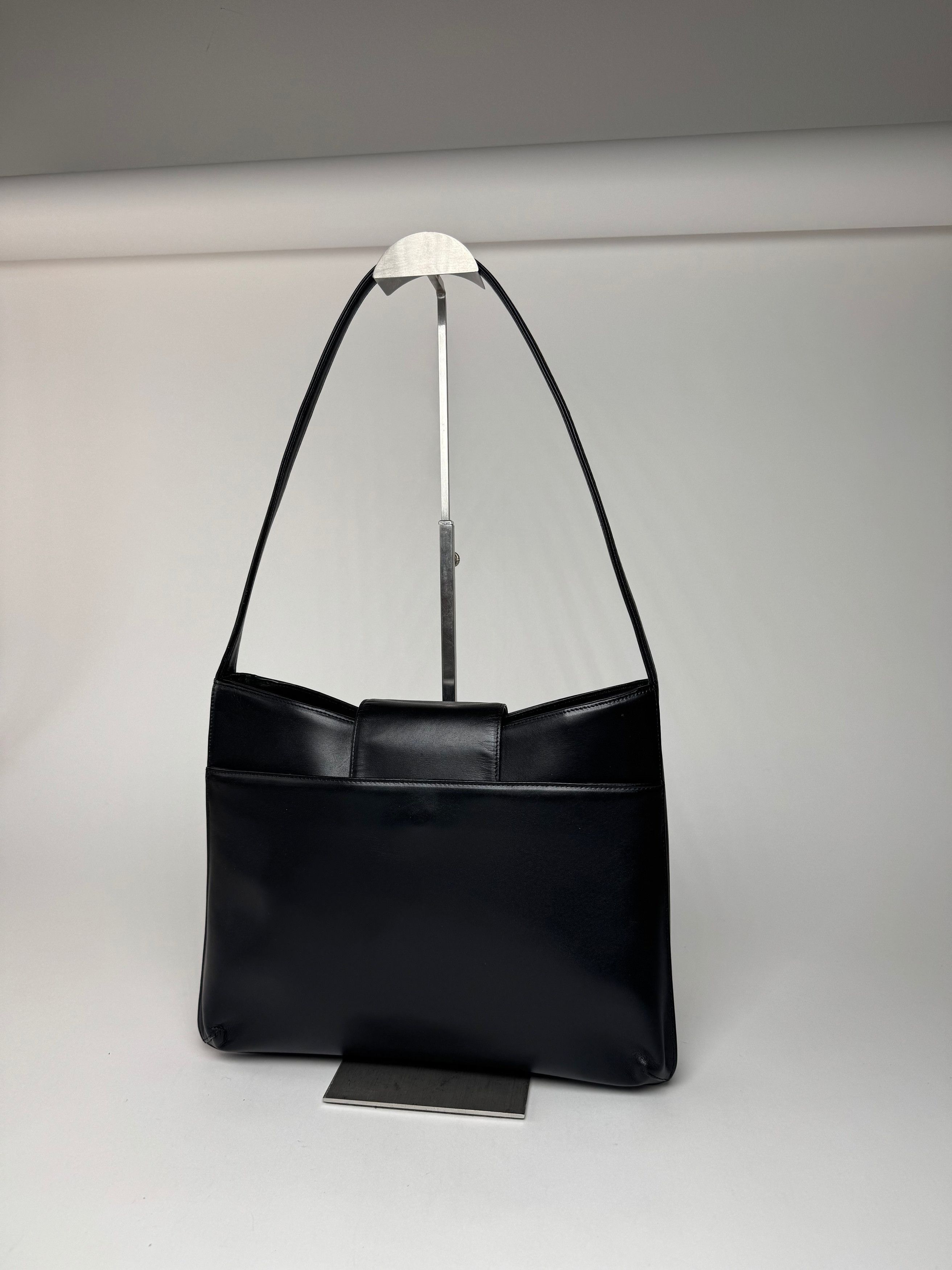 Givenchy Vintage Whip leather Bag black Size ONE SIZE - 15 Thumbnail