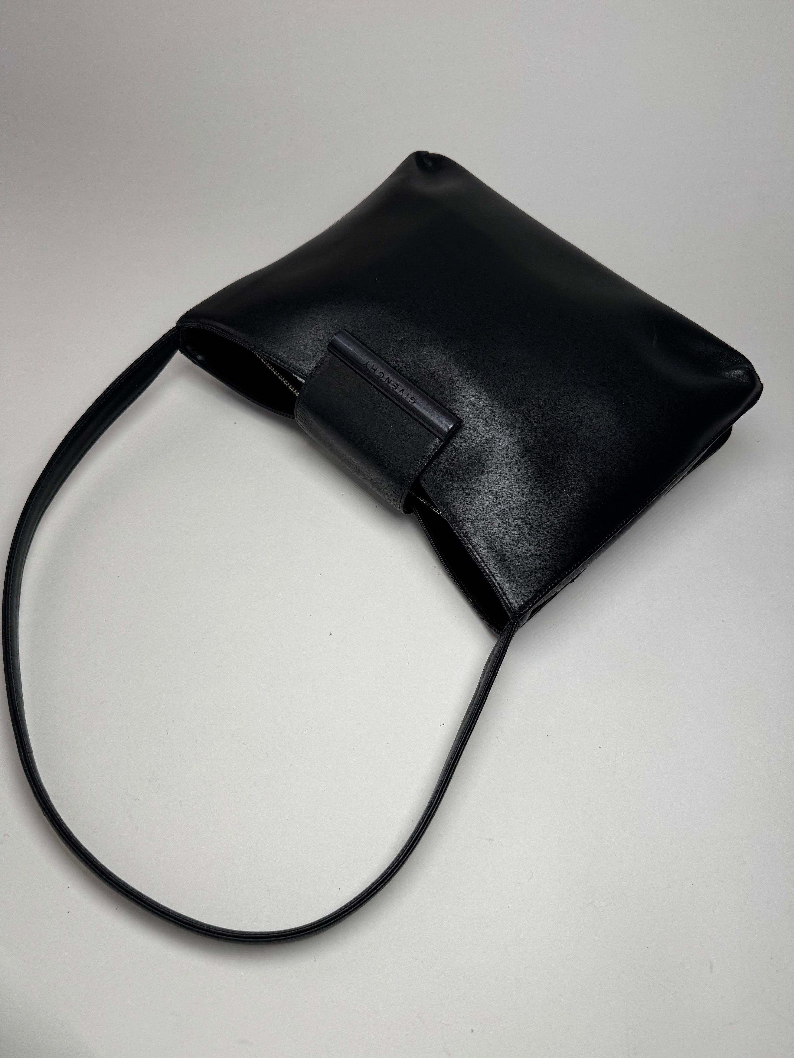 Givenchy Vintage Whip leather Bag black Size ONE SIZE - 8 Thumbnail