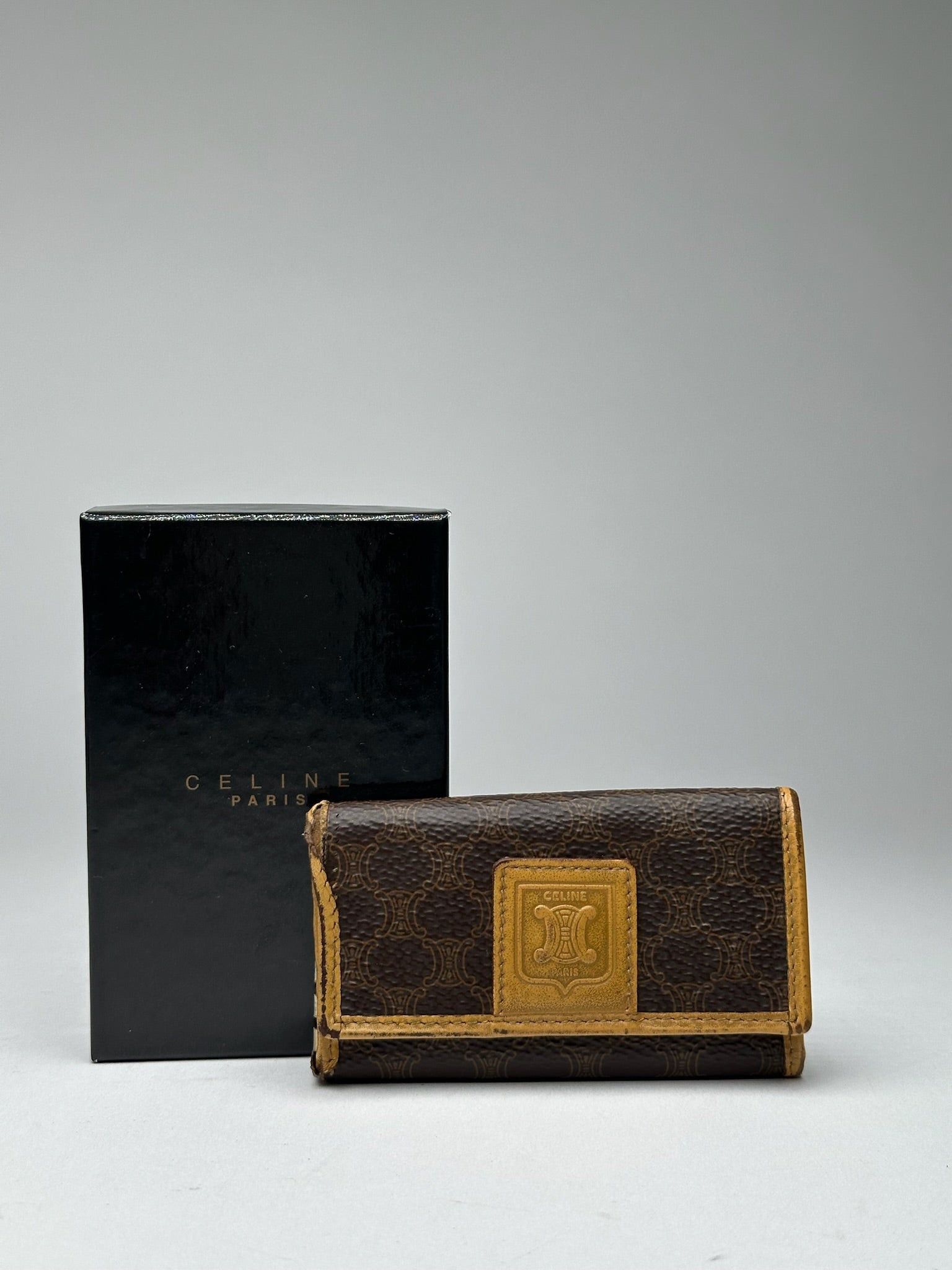 Celine Vintage Paris Leather Key Holder Brown Size ONE SIZE - 12 Thumbnail
