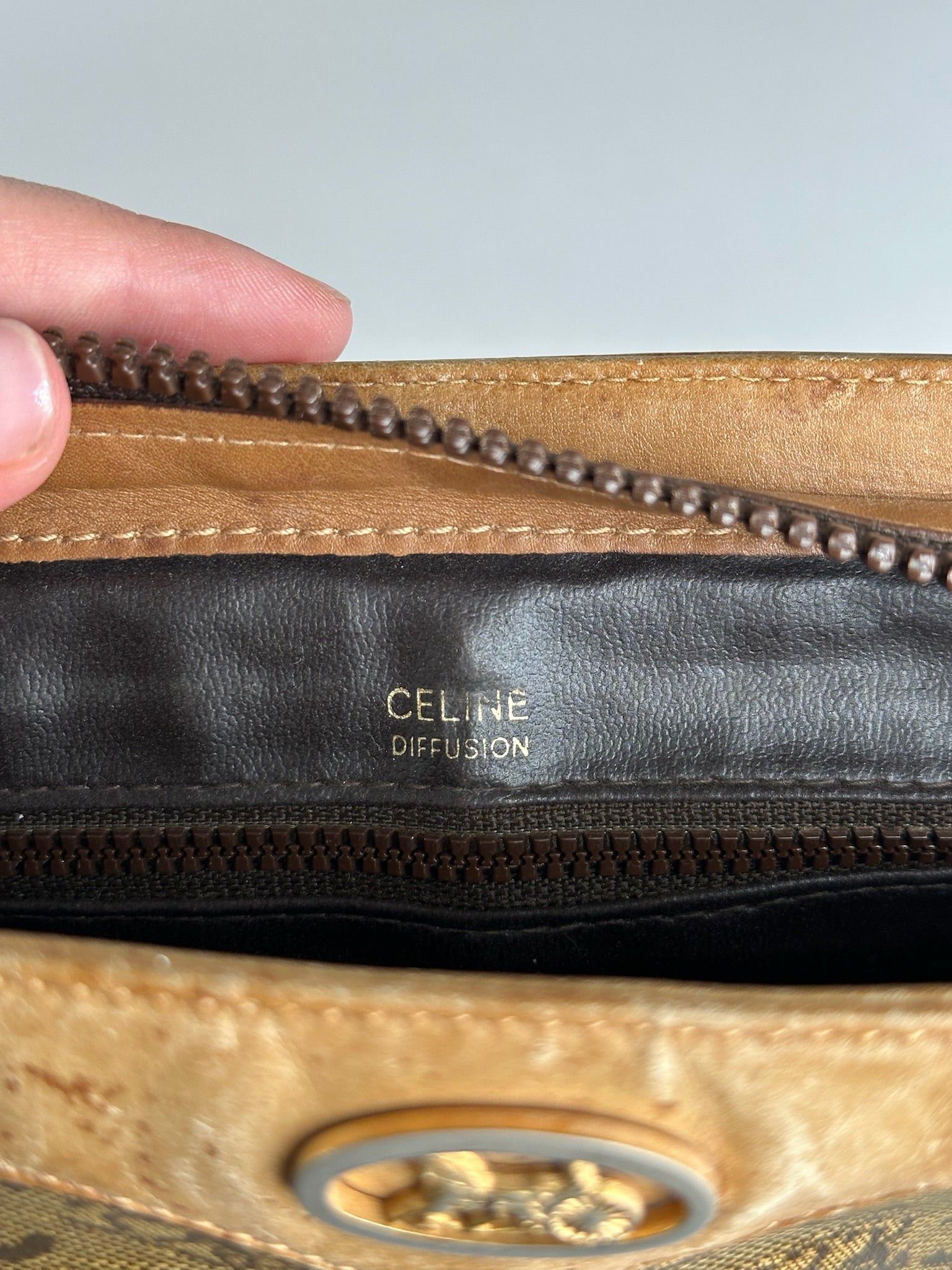 Celine Vintage Paris Triomphe Monogram Leather Bag Size ONE SIZE - 7 Thumbnail