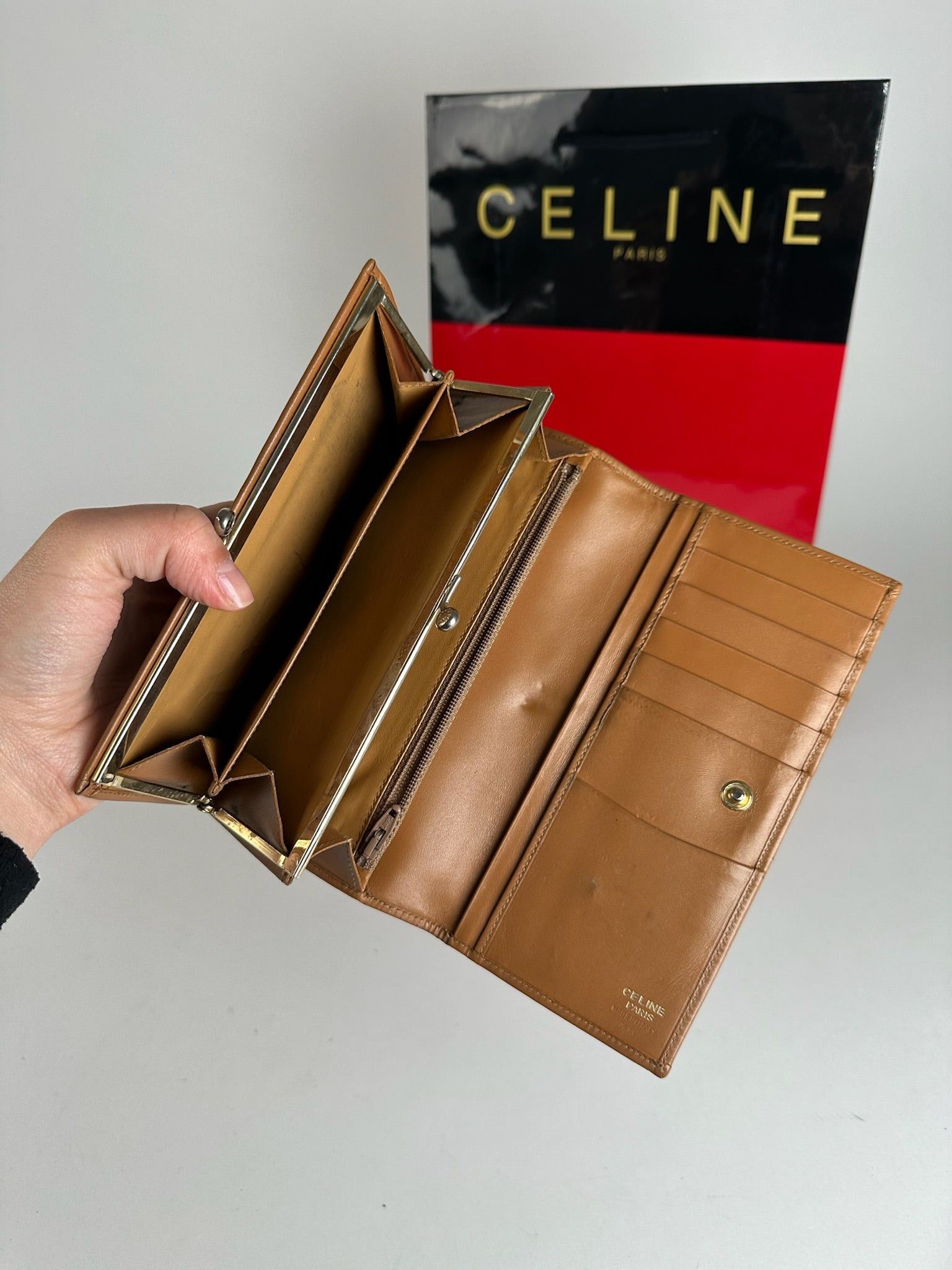Celine Vintage Paris Leather monogram Wallet Brown Size ONE SIZE - 6 Thumbnail