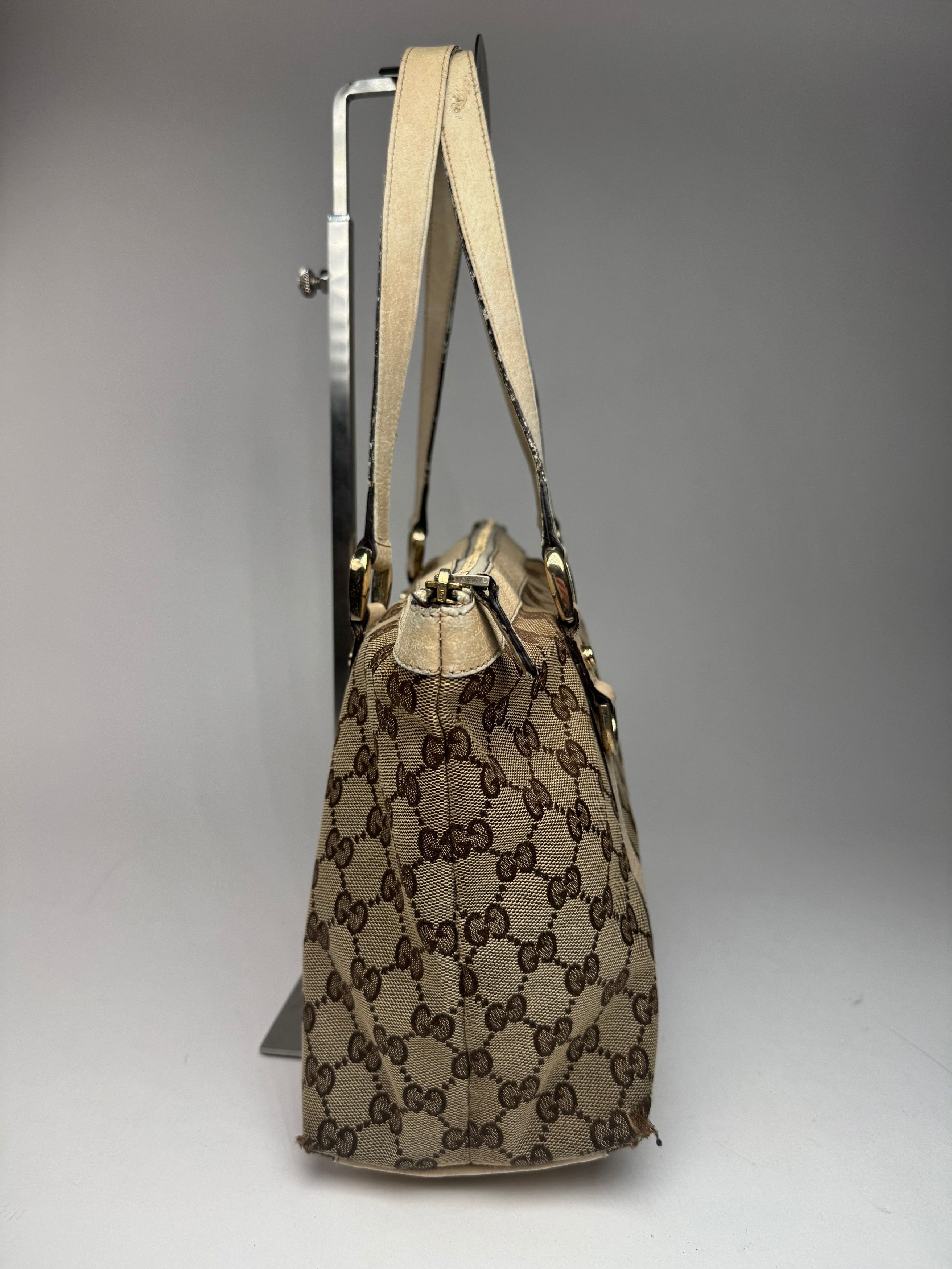 Gucci Vintage Monogram Handbag Size ONE SIZE - 13 Thumbnail