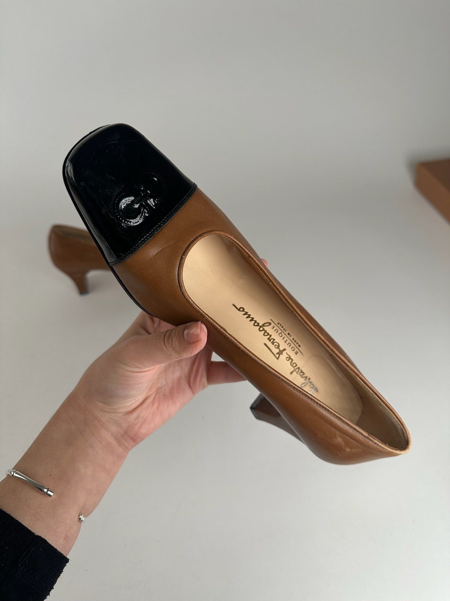 Salvatore Ferragamo Vintage Leather pumps brown black Size US 6 / IT 36 - 3 Thumbnail