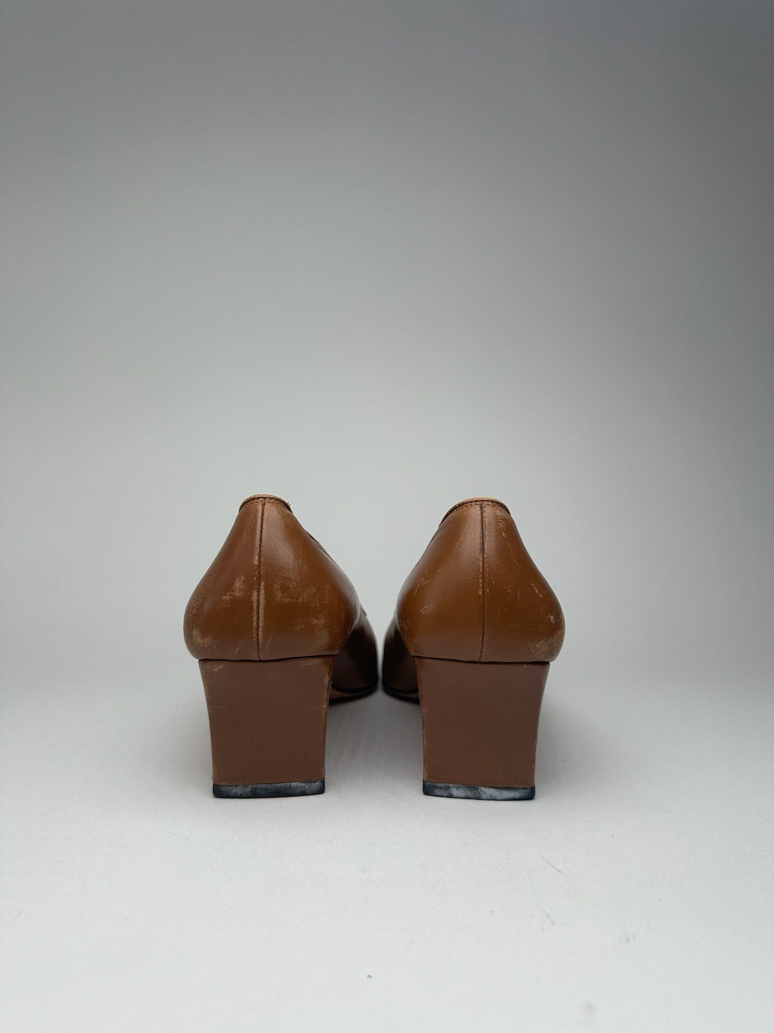 Salvatore Ferragamo Vintage Leather pumps brown black Size US 6 / IT 36 - 8 Thumbnail