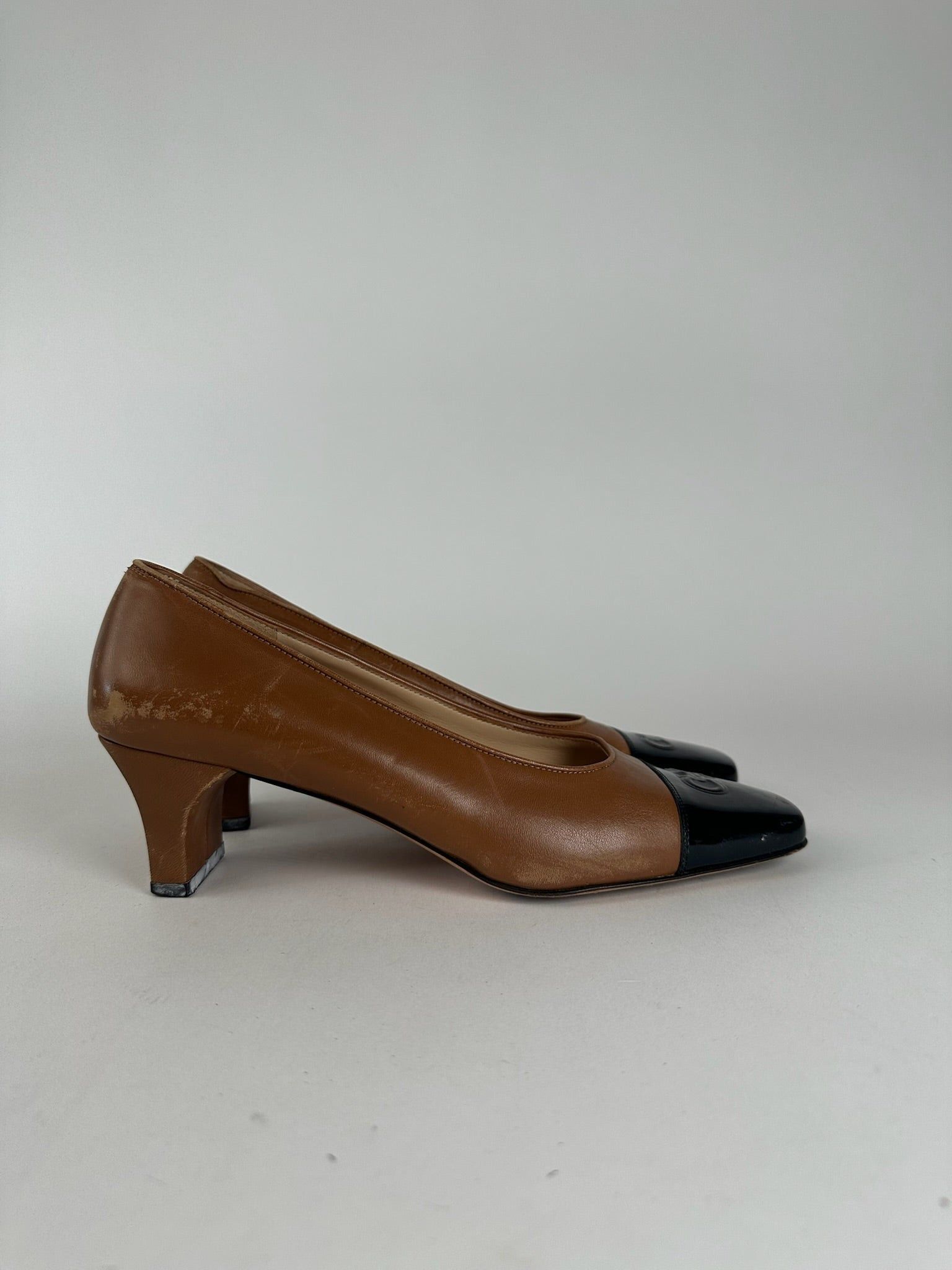 Salvatore Ferragamo Vintage Leather pumps brown black Size US 6 / IT 36 - 5 Thumbnail