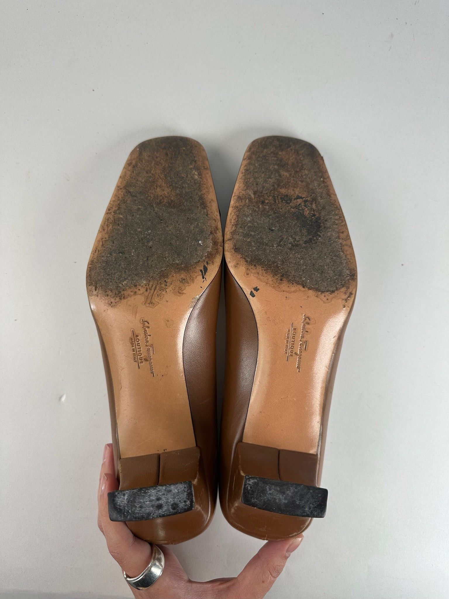 Salvatore Ferragamo Vintage Leather pumps brown black Size US 6 / IT 36 - 6 Thumbnail