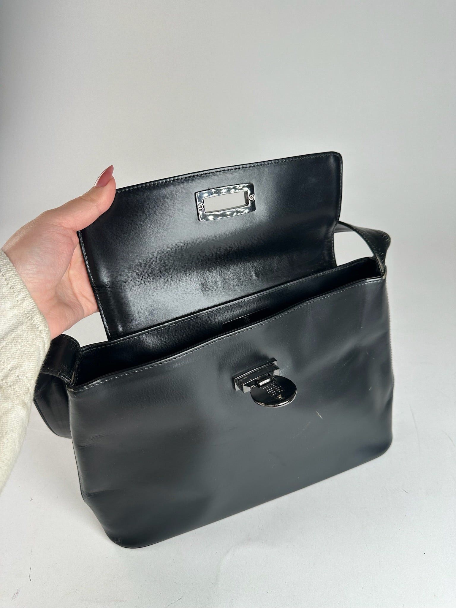 Givenchy Vintage 4G leather bag black Size ONE SIZE - 9 Thumbnail