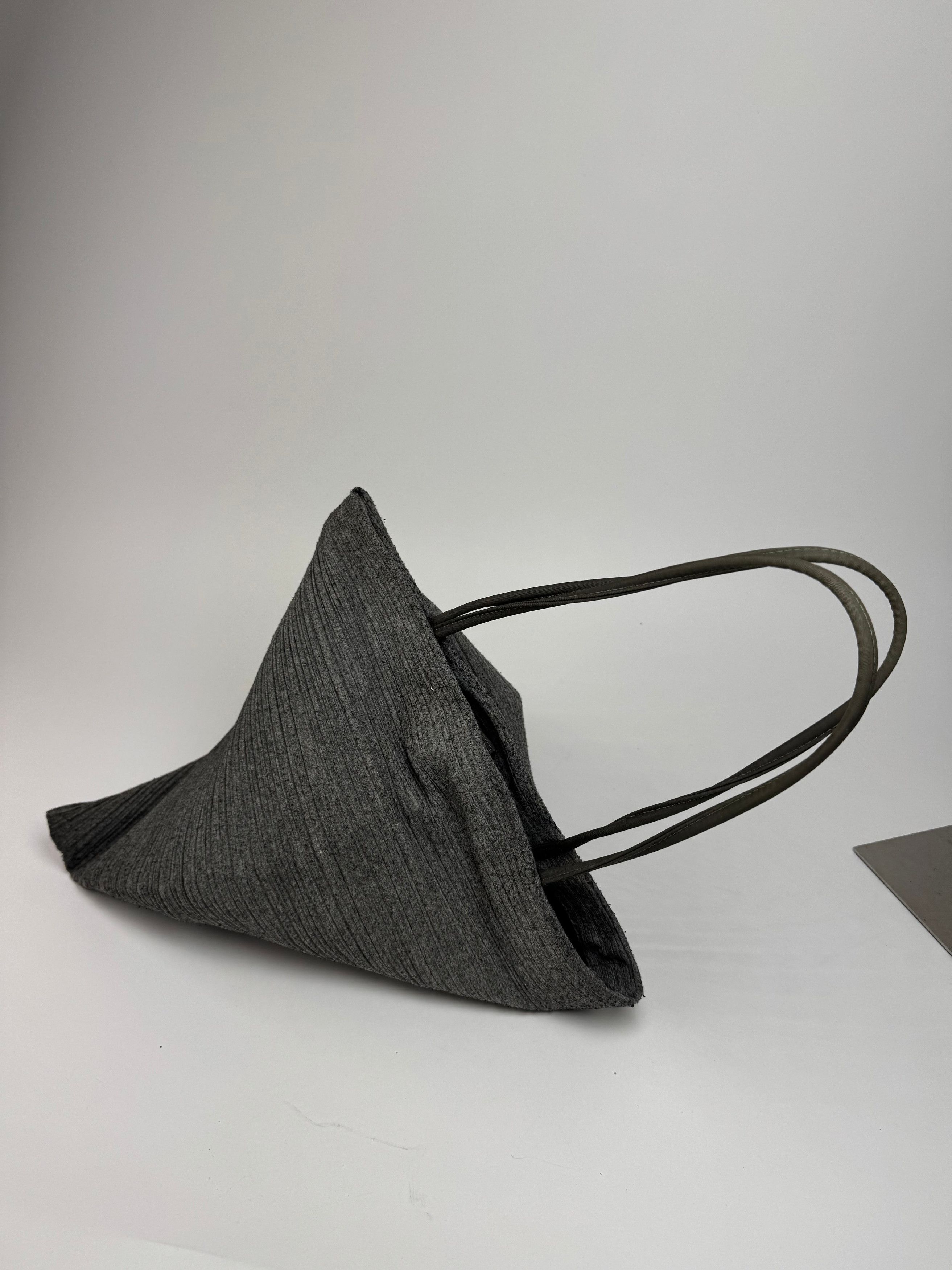 Issey Miyake Vintage please please Bag Grey Size ONE SIZE - 9 Thumbnail