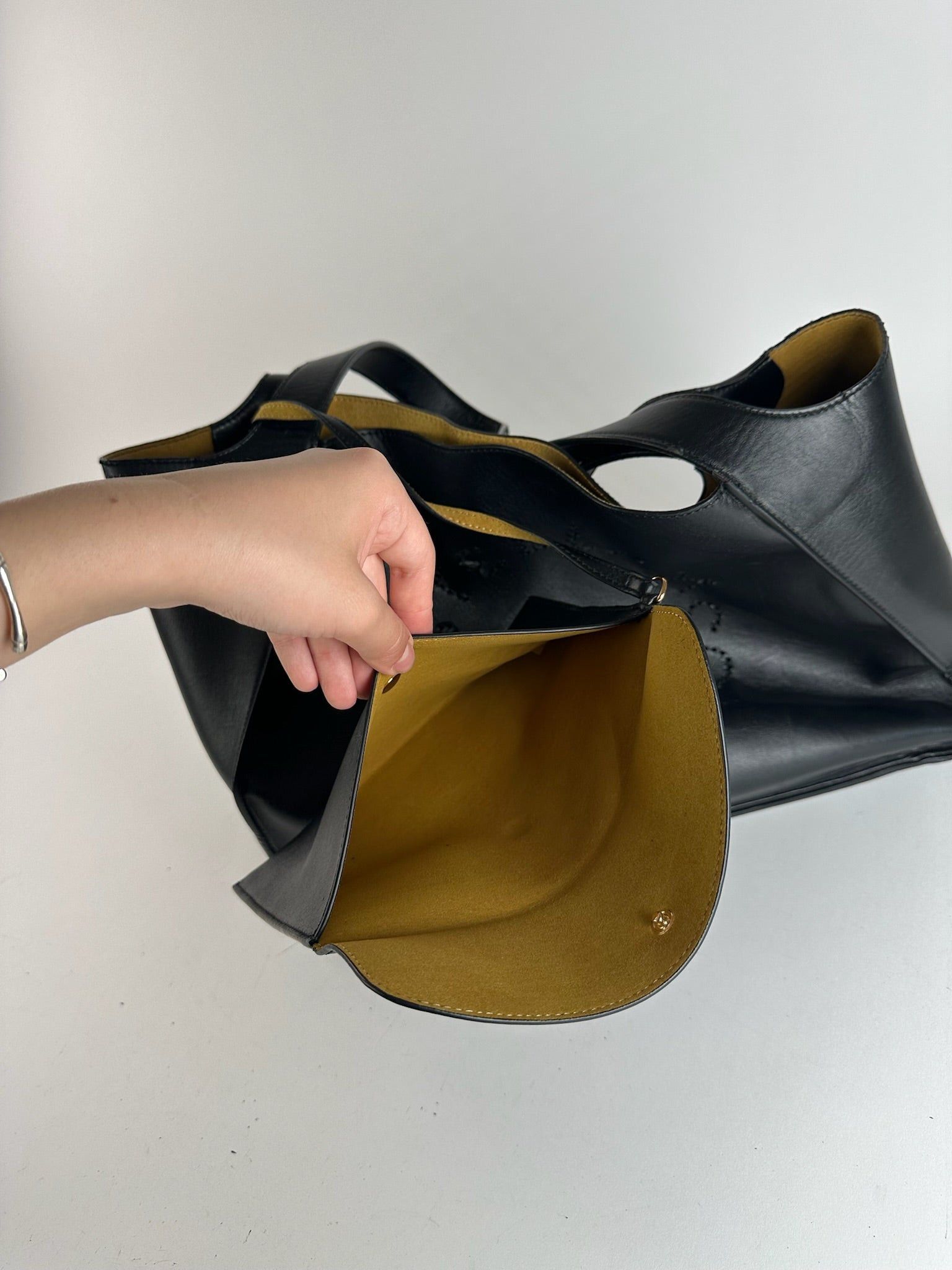 Stella McCartney Vintage Stella Mc Cartney Vegan Leather Logo Bag Black Size ONE SIZE - 6 Thumbnail