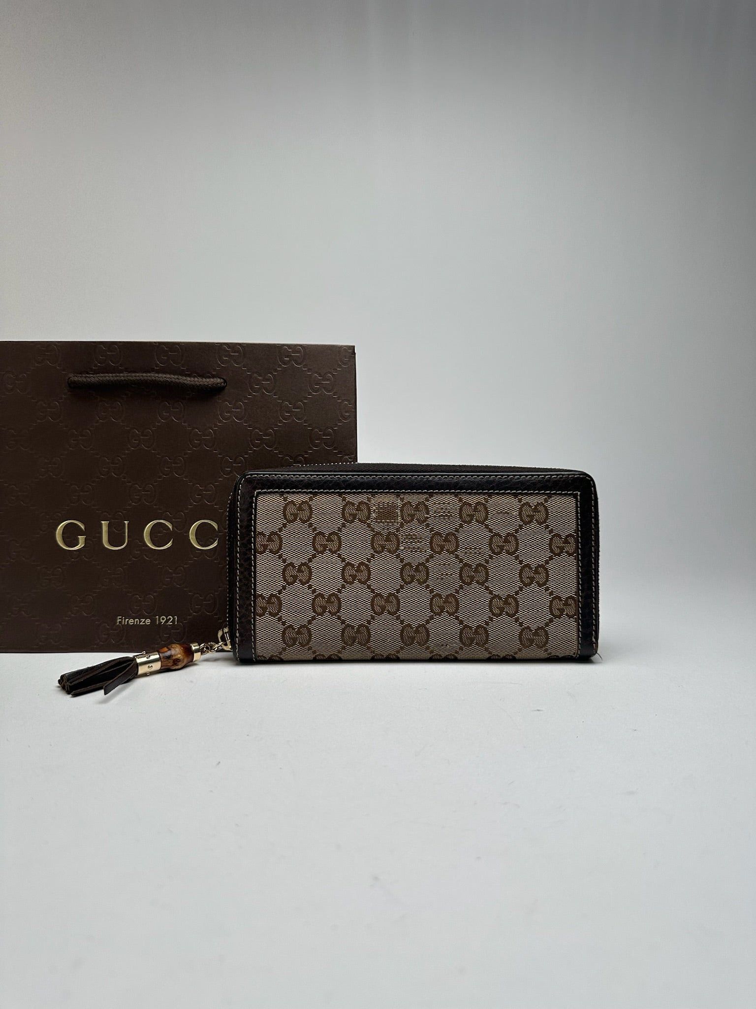 Gucci Vintage Monogram Leather Wallet beige Brown Size ONE SIZE - 7 Thumbnail