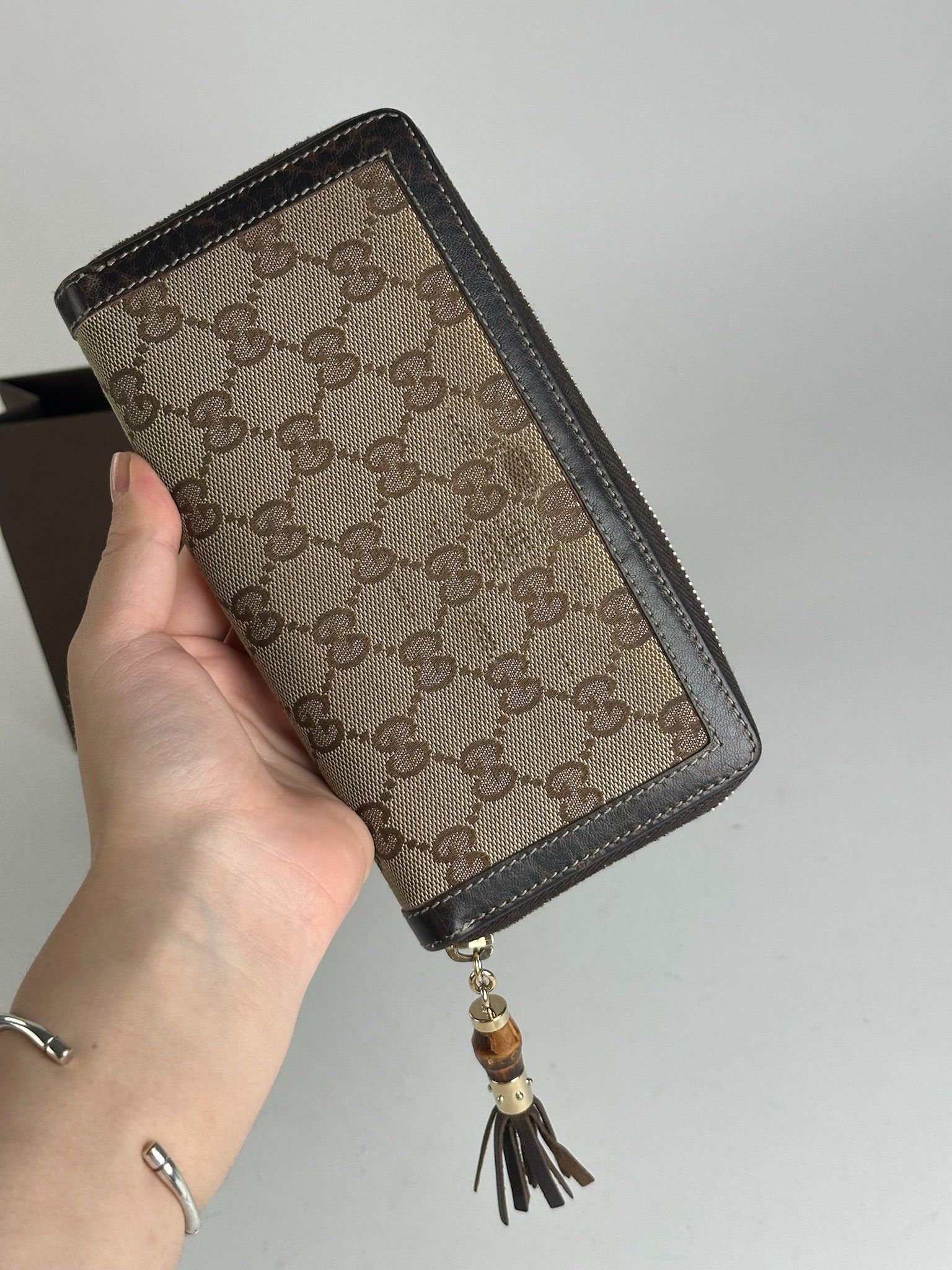 Gucci Vintage Monogram Leather Wallet beige Brown Size ONE SIZE - 9 Thumbnail