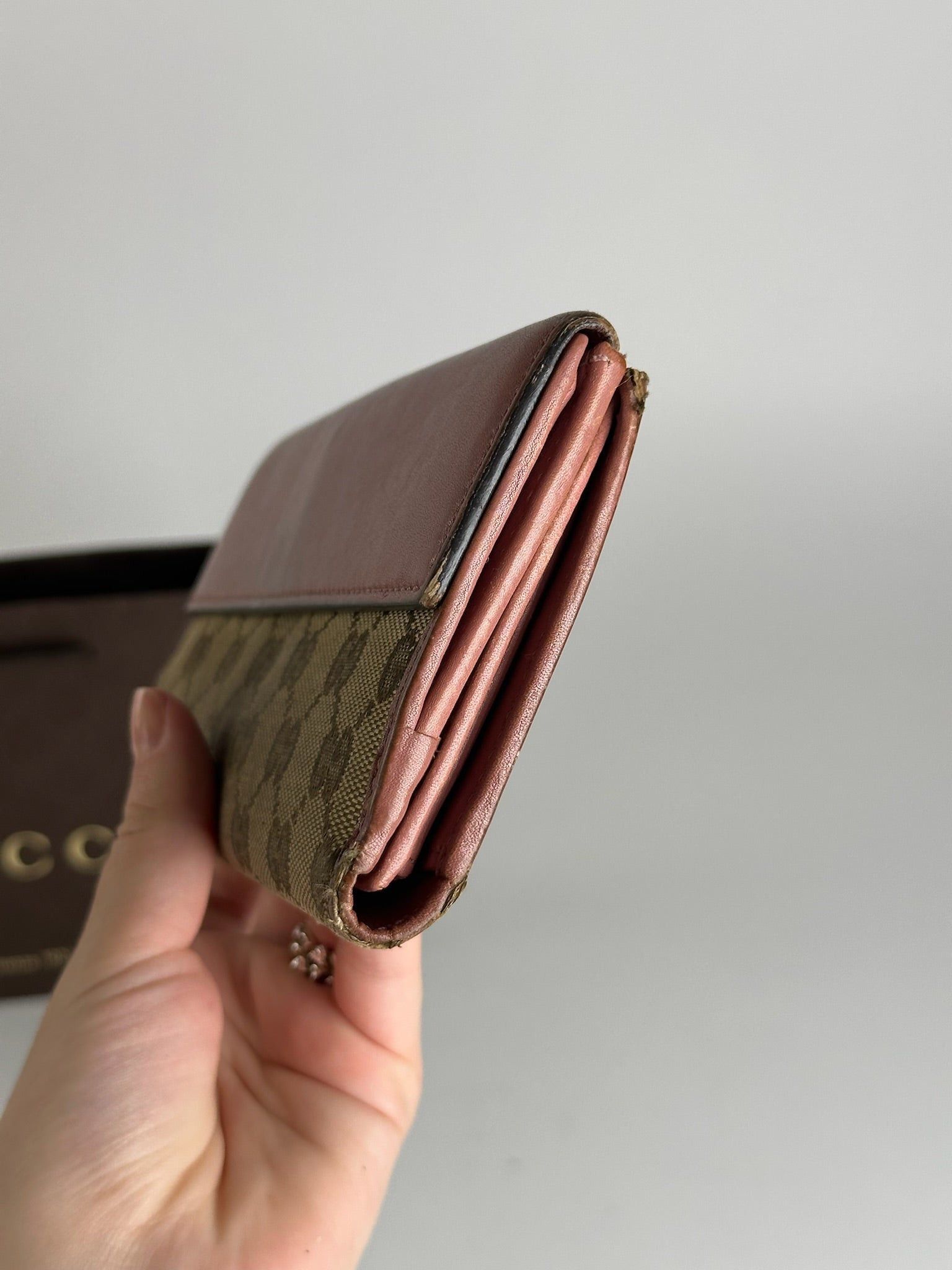 Gucci Vintage Monogram Lether wallet beige pink Size ONE SIZE - 13 Thumbnail