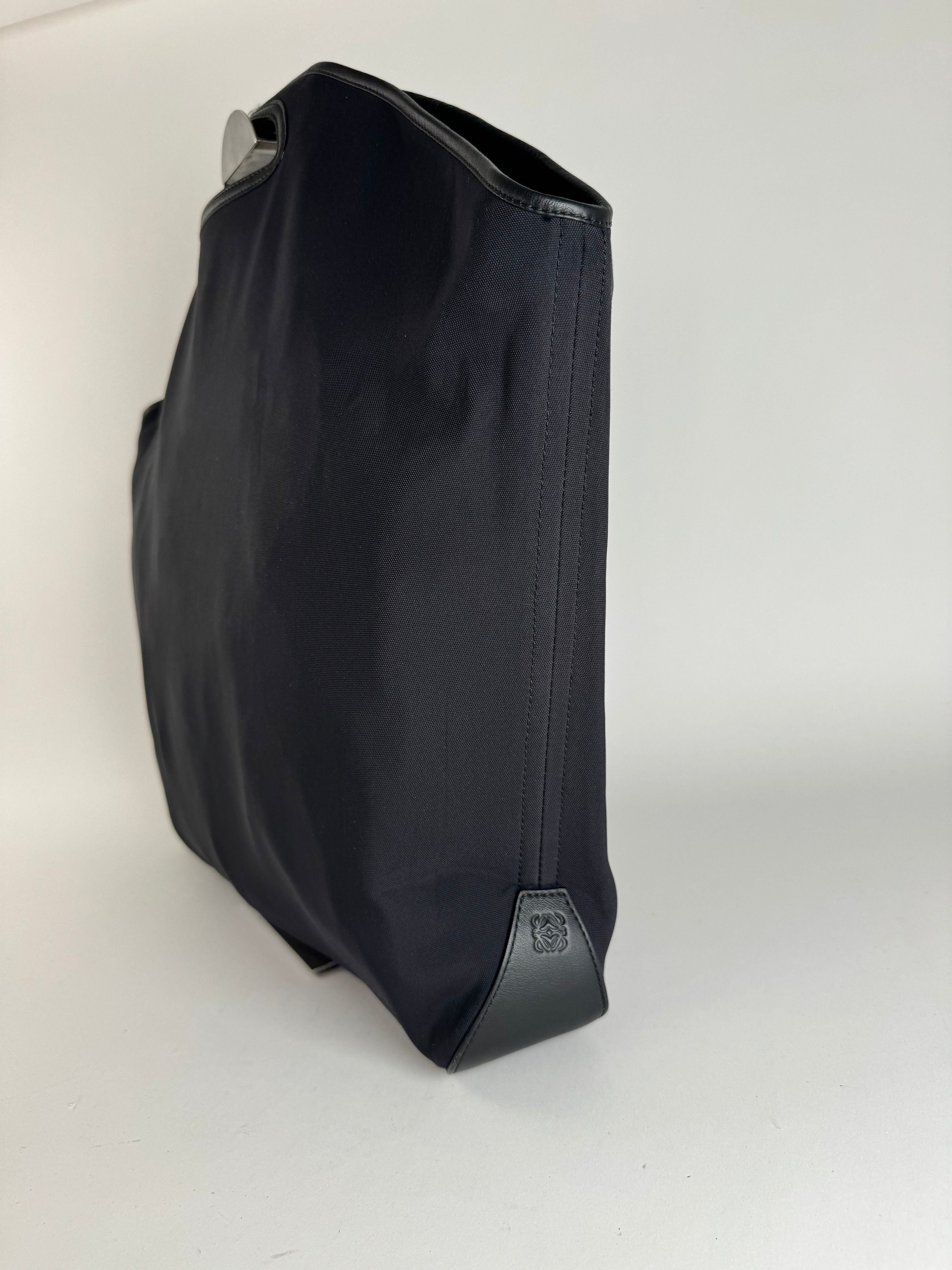 Loewe Vintage Madrid Leather Neopren bag navy black Size ONE SIZE - 7 Thumbnail