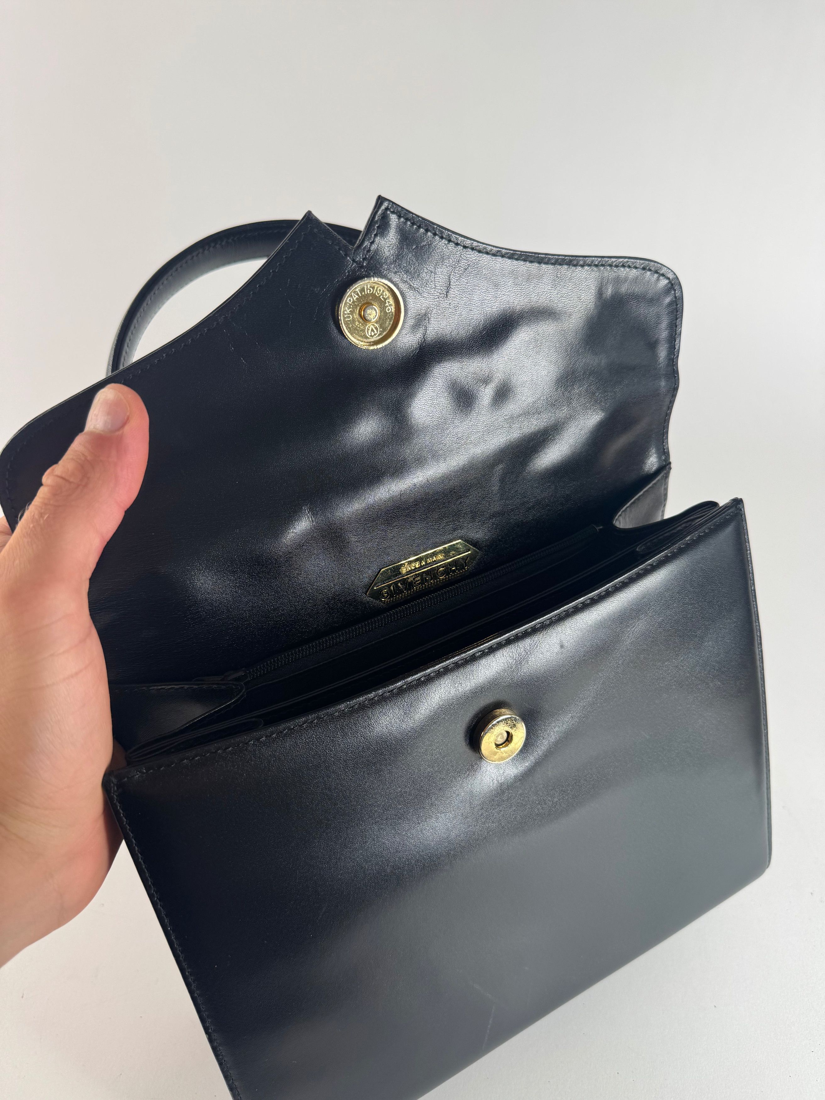 Givenchy Vintage 4G leather bag black Size ONE SIZE - 6 Thumbnail