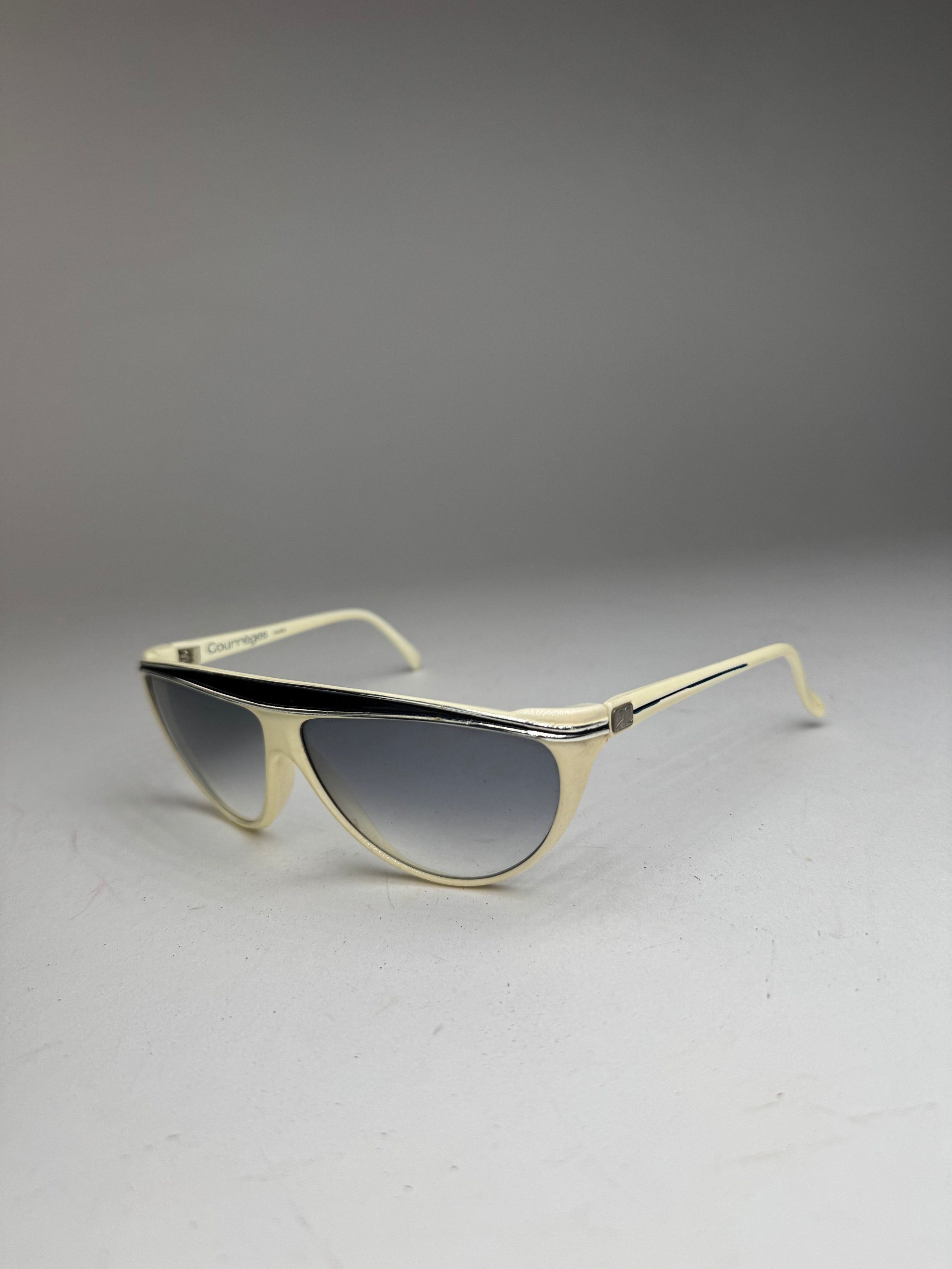 Courreges Vintage Sunglasses White silver Size ONE SIZE - 4 Thumbnail