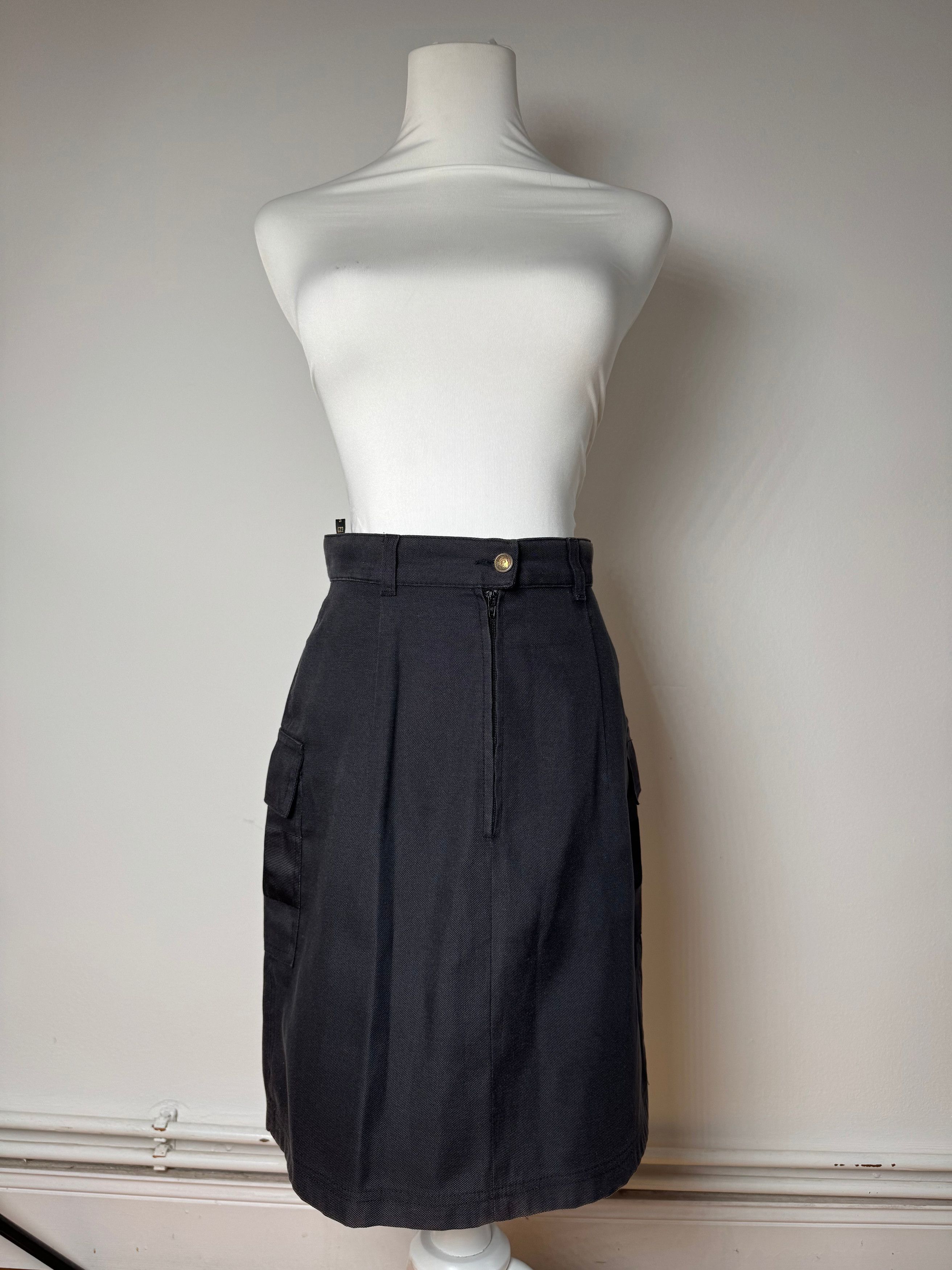 Fendi Vintage Roma Skirt Black M Size 26" / US 2 / IT 38 - 14 Thumbnail