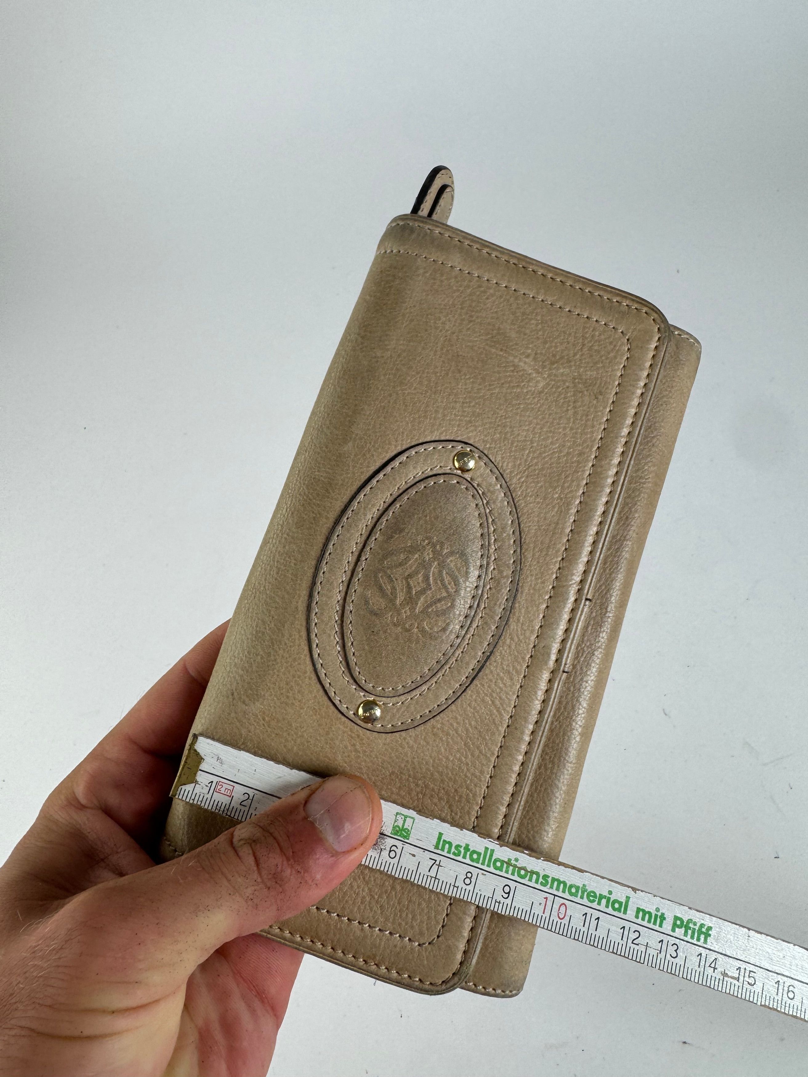Loewe Vintage Madrid Anagram Leather wallet beige Size ONE SIZE - 10 Thumbnail