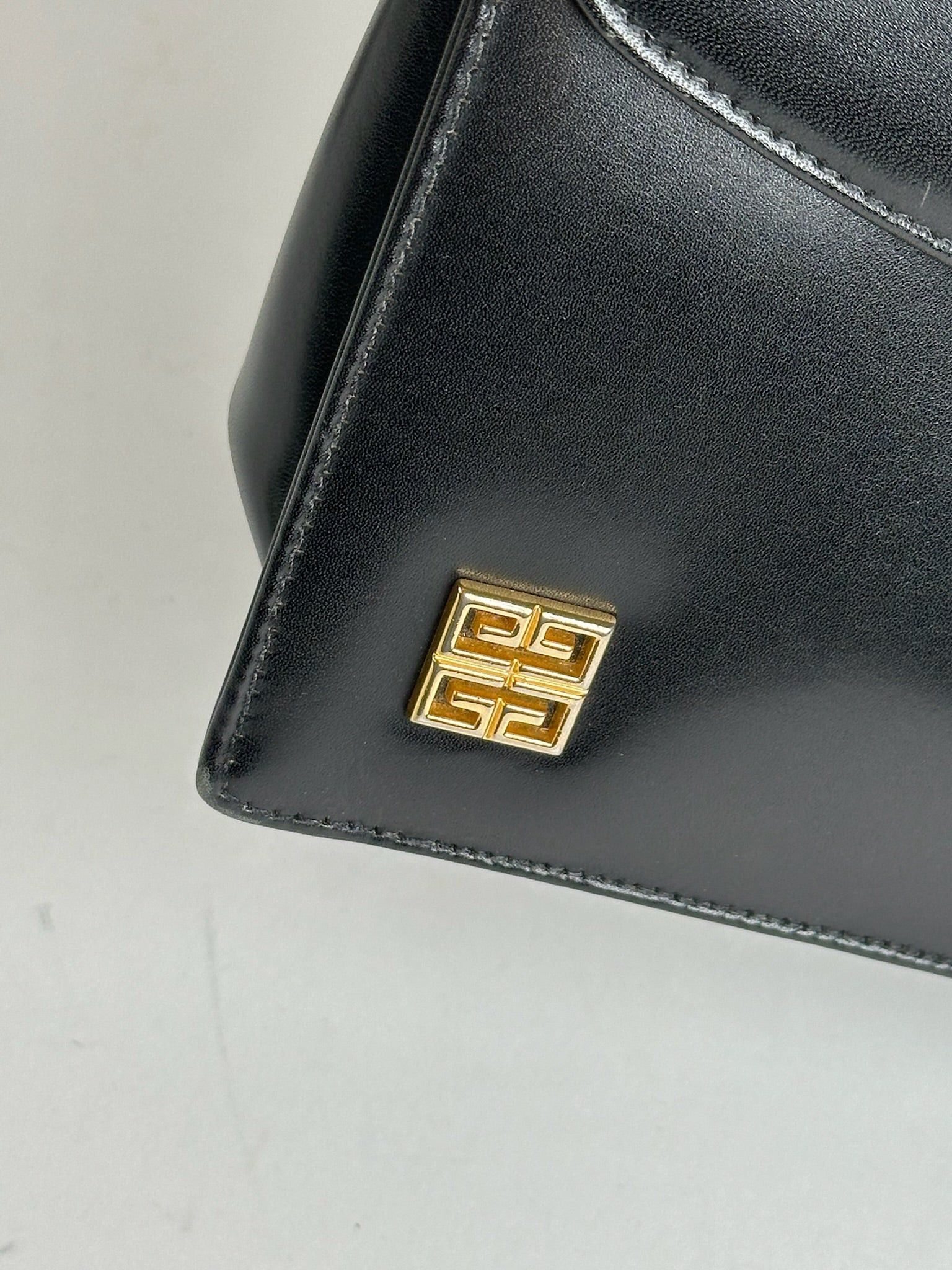 Givenchy Vintage 2Way Leather Bag black Size ONE SIZE - 8 Thumbnail