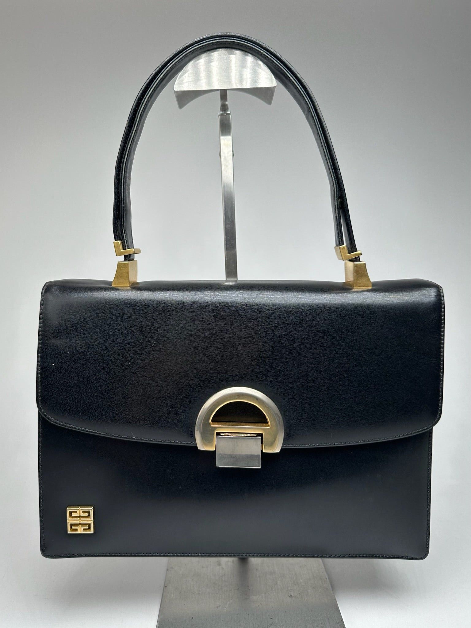Givenchy Vintage 2Way Leather Bag black Size ONE SIZE - 15 Thumbnail